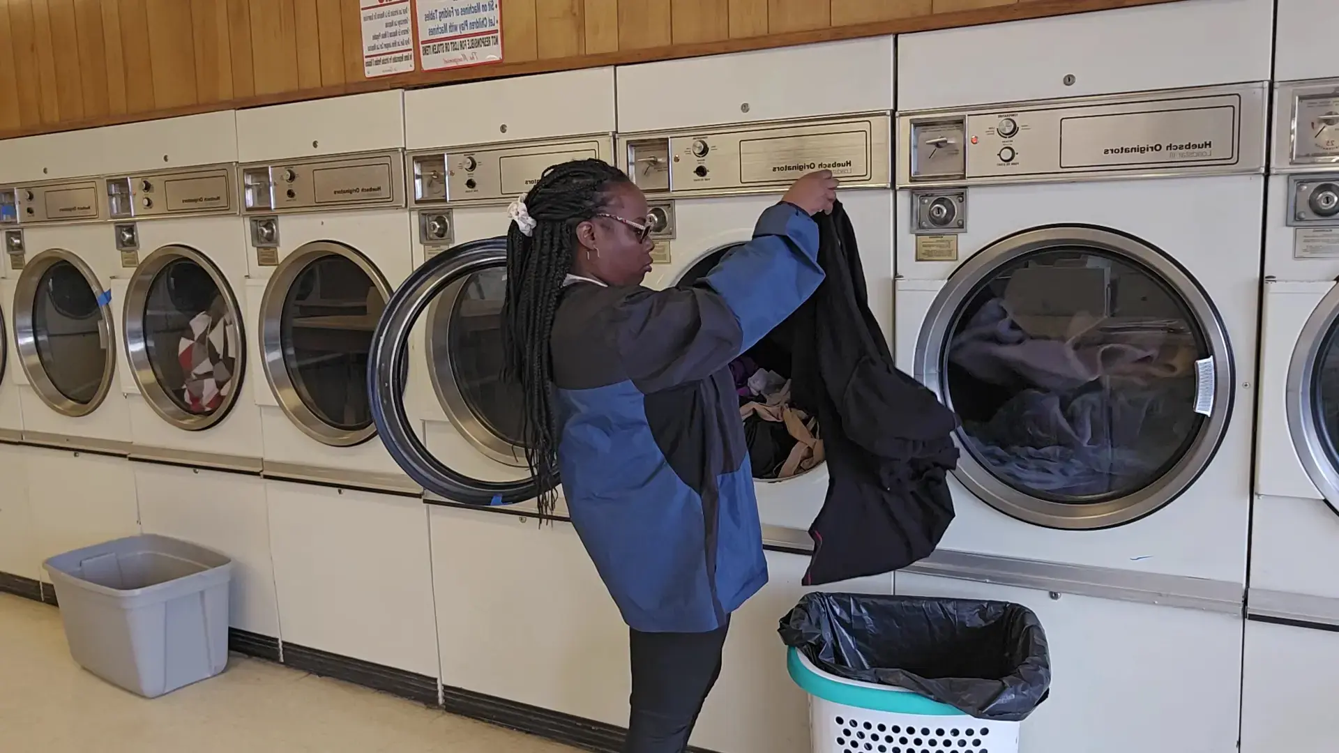 Wash-n-Dri Laundromat - Image 14