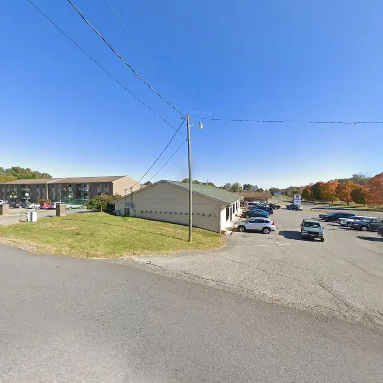 Wash-n-Dri Laundromat - Image 16