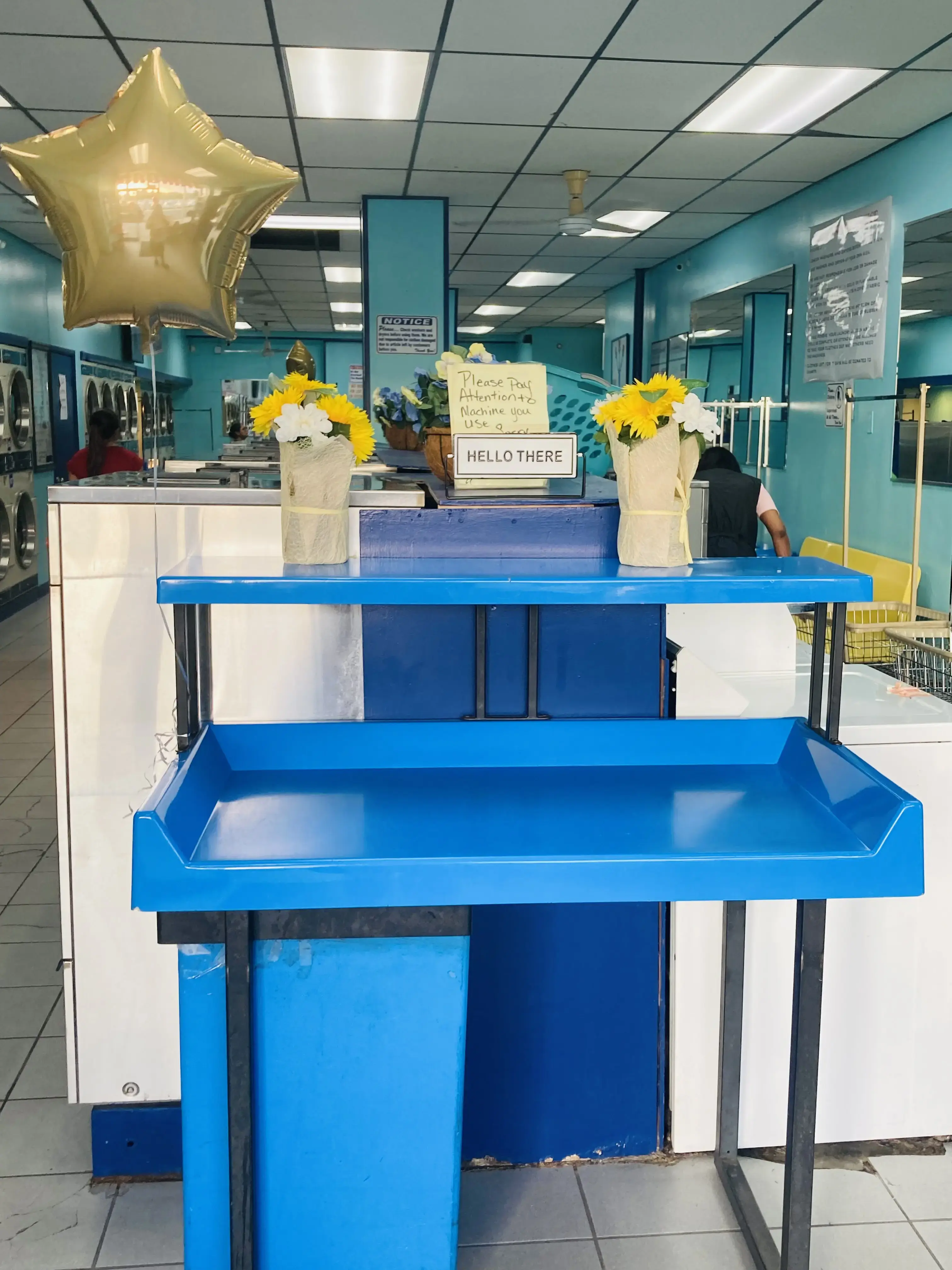 Wash 'N Dry Laundromat - Image 5