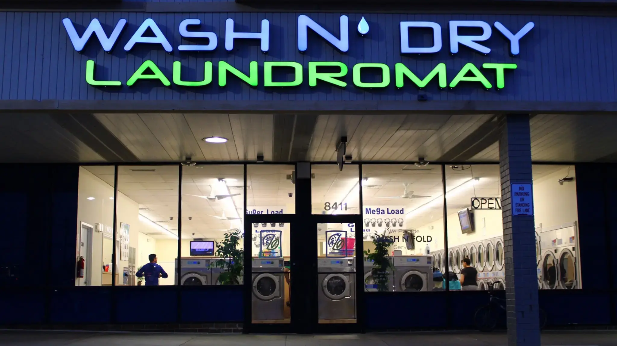 Wash N' Dry Laundromat location
