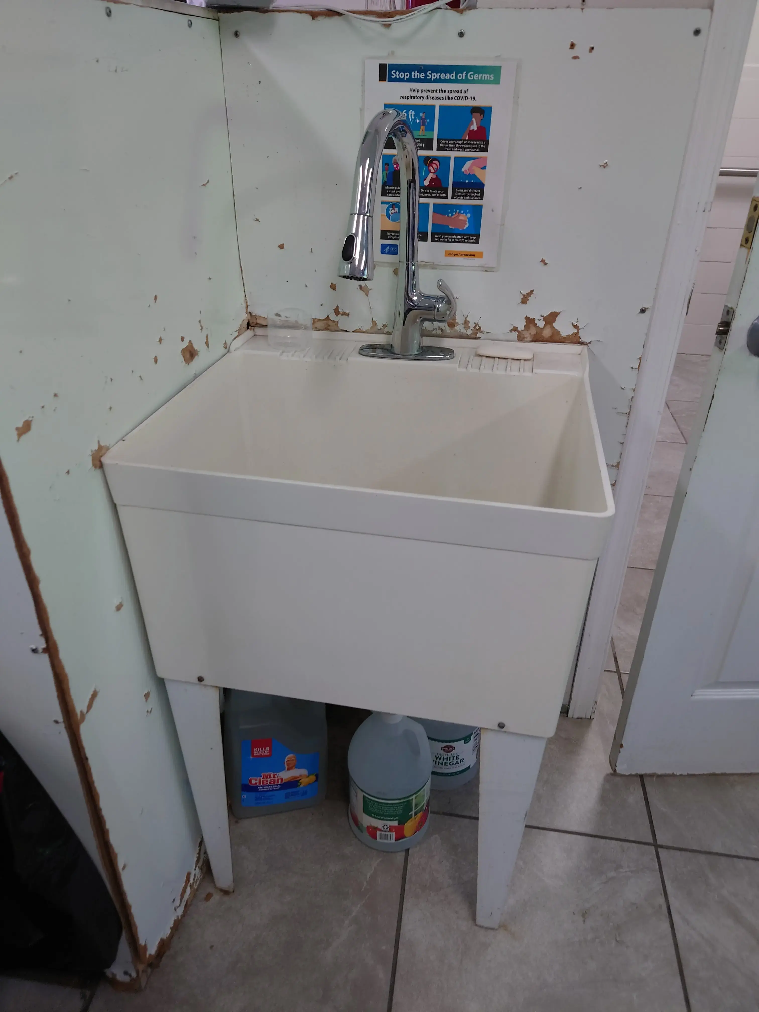 Wash-N-Fold Express - Image 12