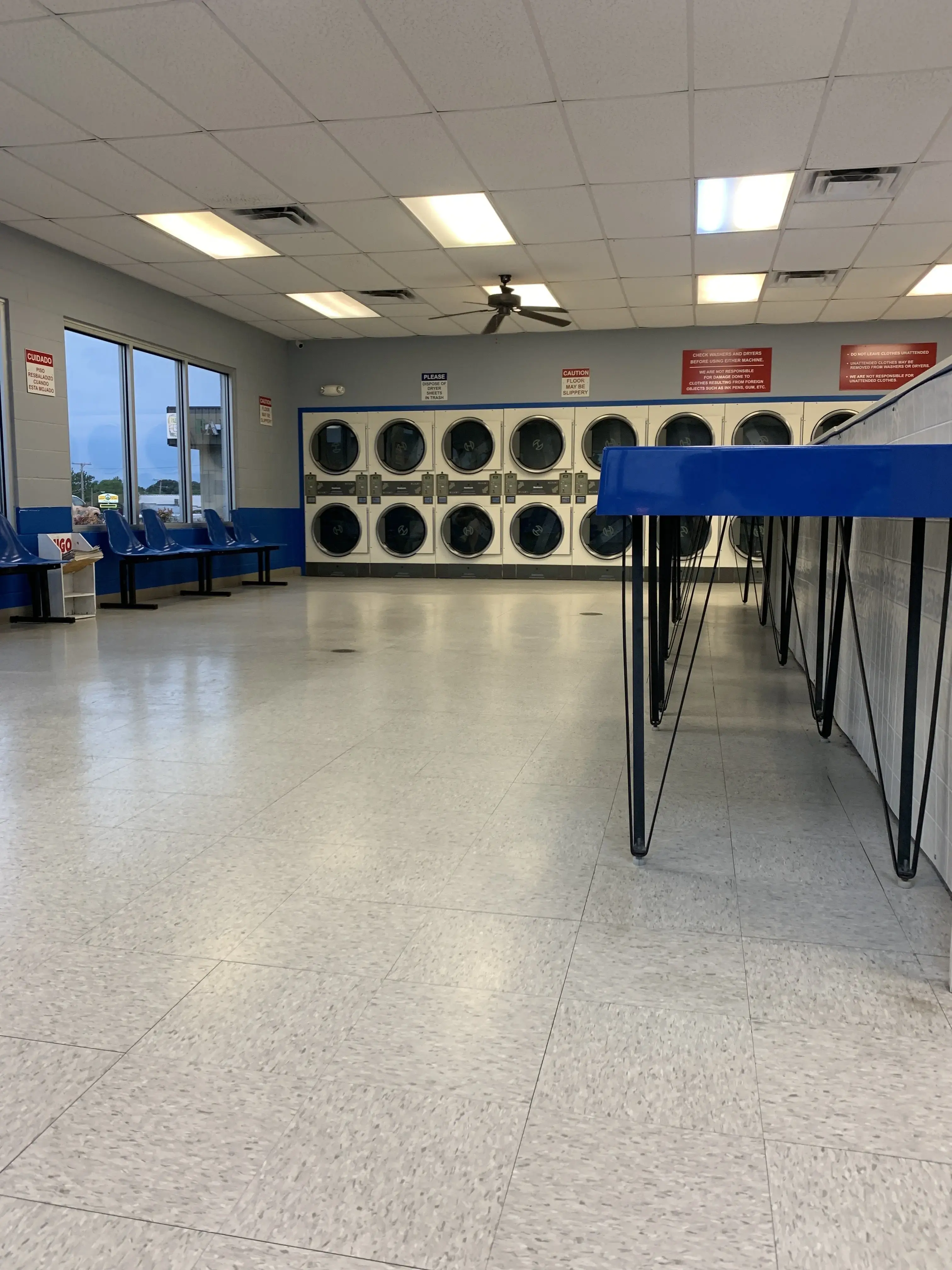 Wash-N-Go Coin Laundry thumbnail 19