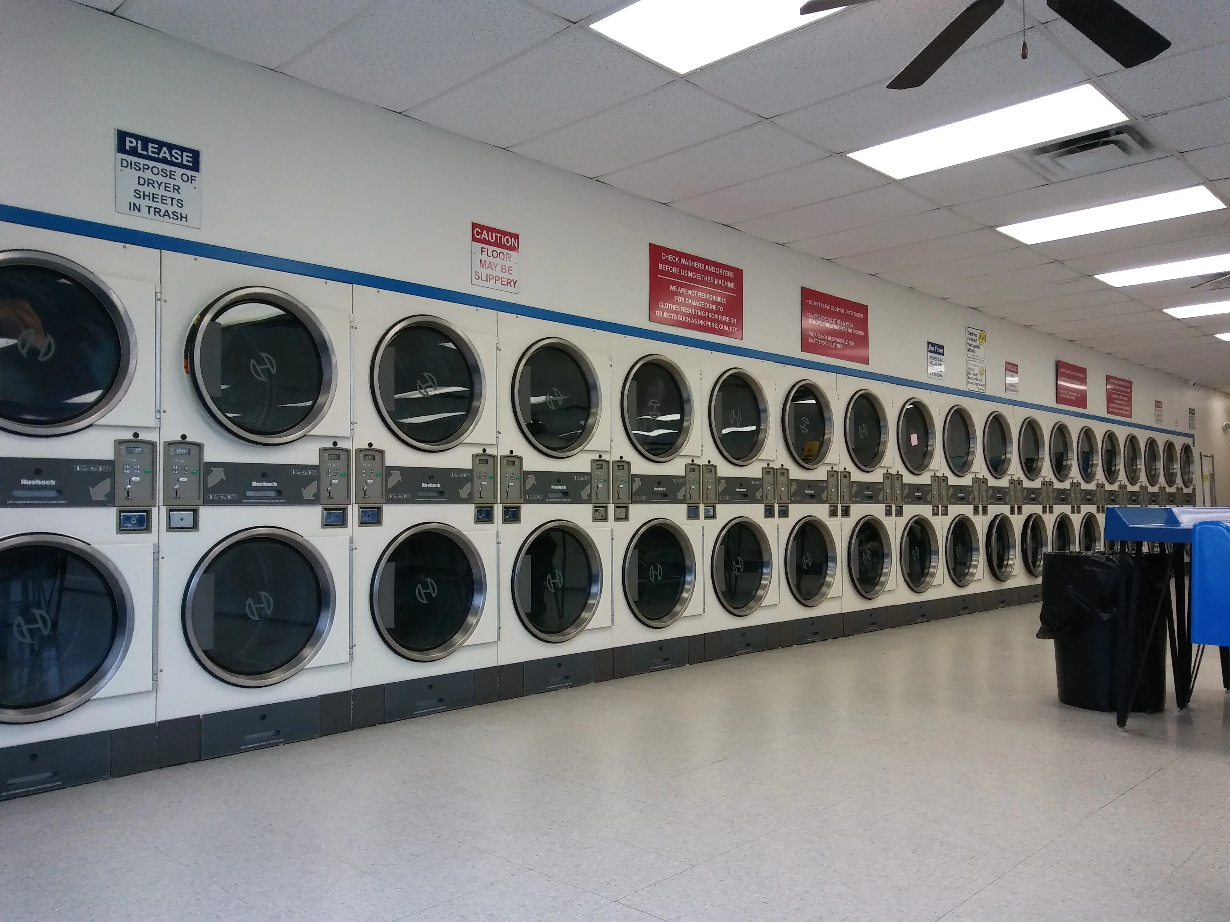 Wash-N-Go Coin Laundry thumbnail 7