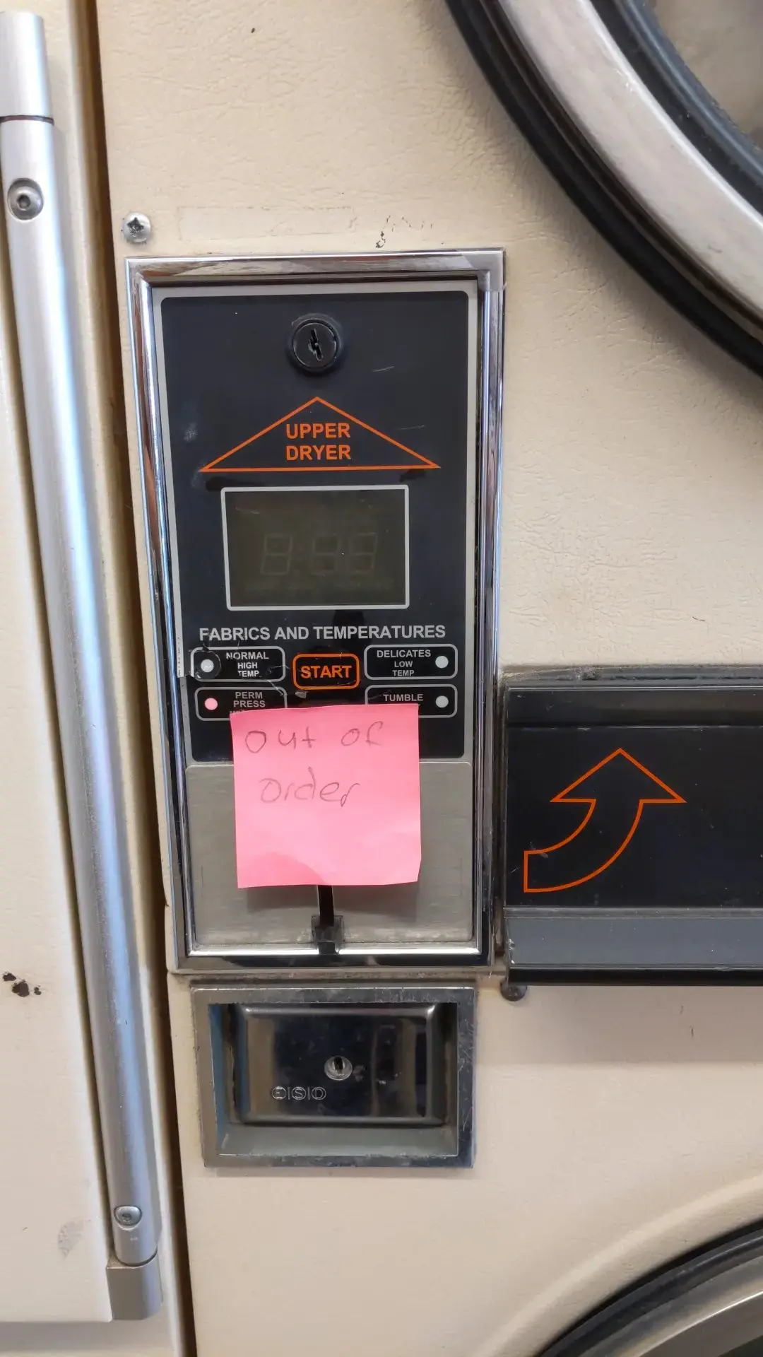Wash-N-Go Coin Operated Laundromat thumbnail 3