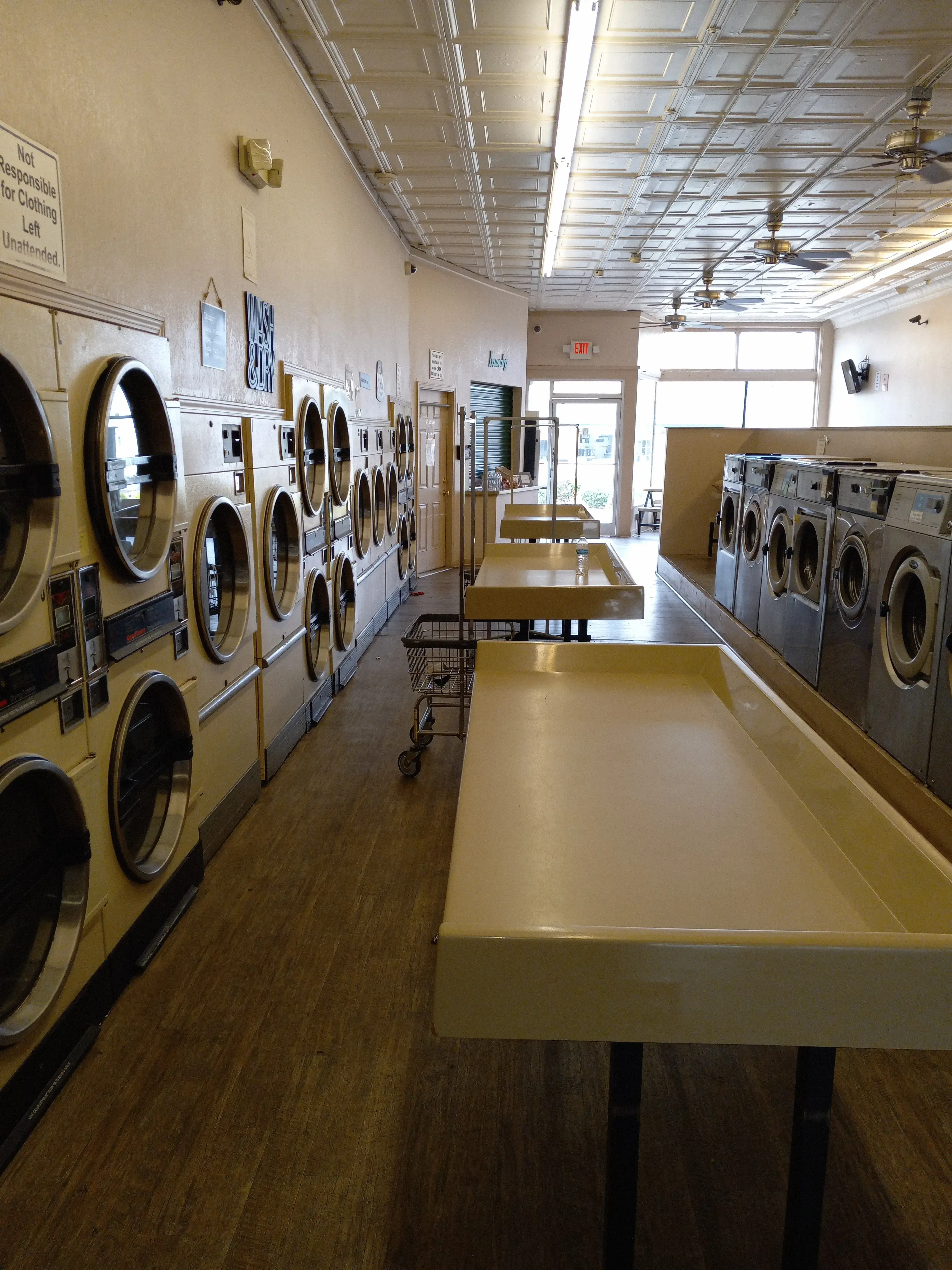 Wash-N-Go Coin Operated Laundromat location