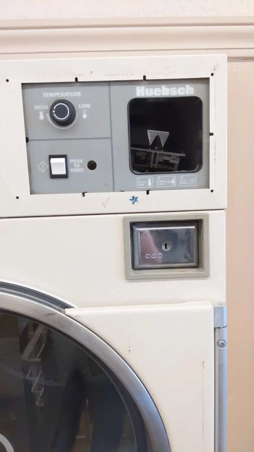 Wash-N-Go Coin Operated Laundromat thumbnail 15