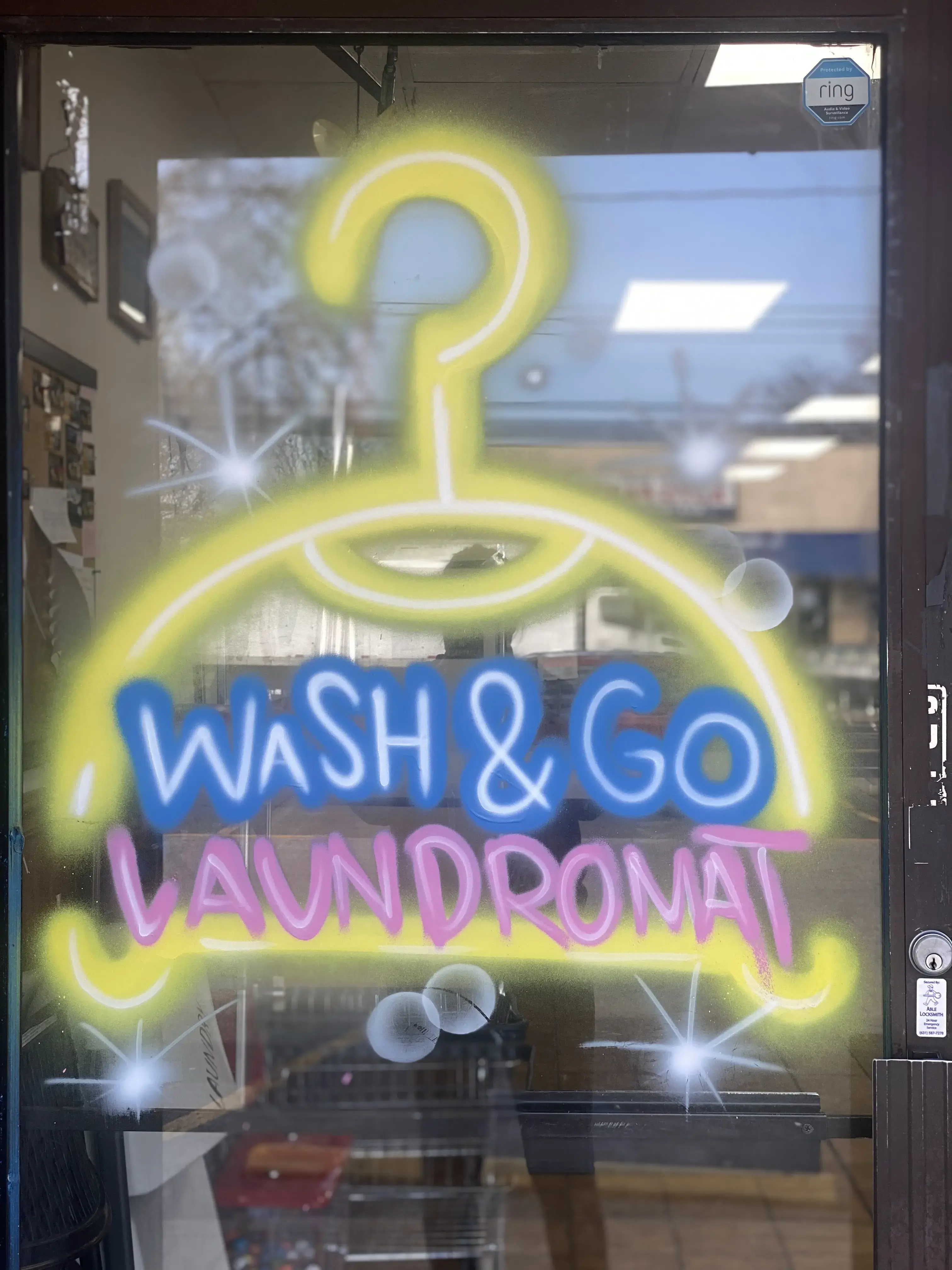 Wash N' Go Laundromat thumbnail 6