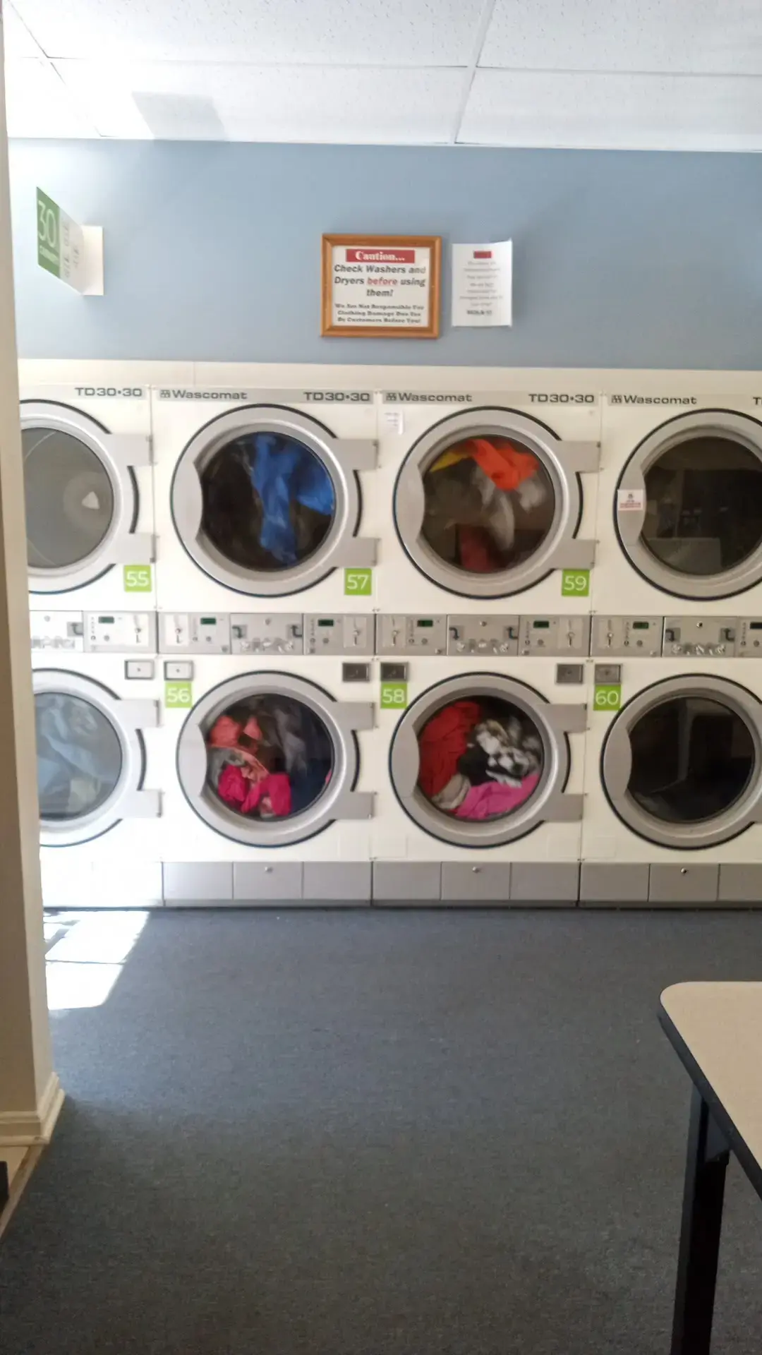 Wash N Go Laundromat - Image 9