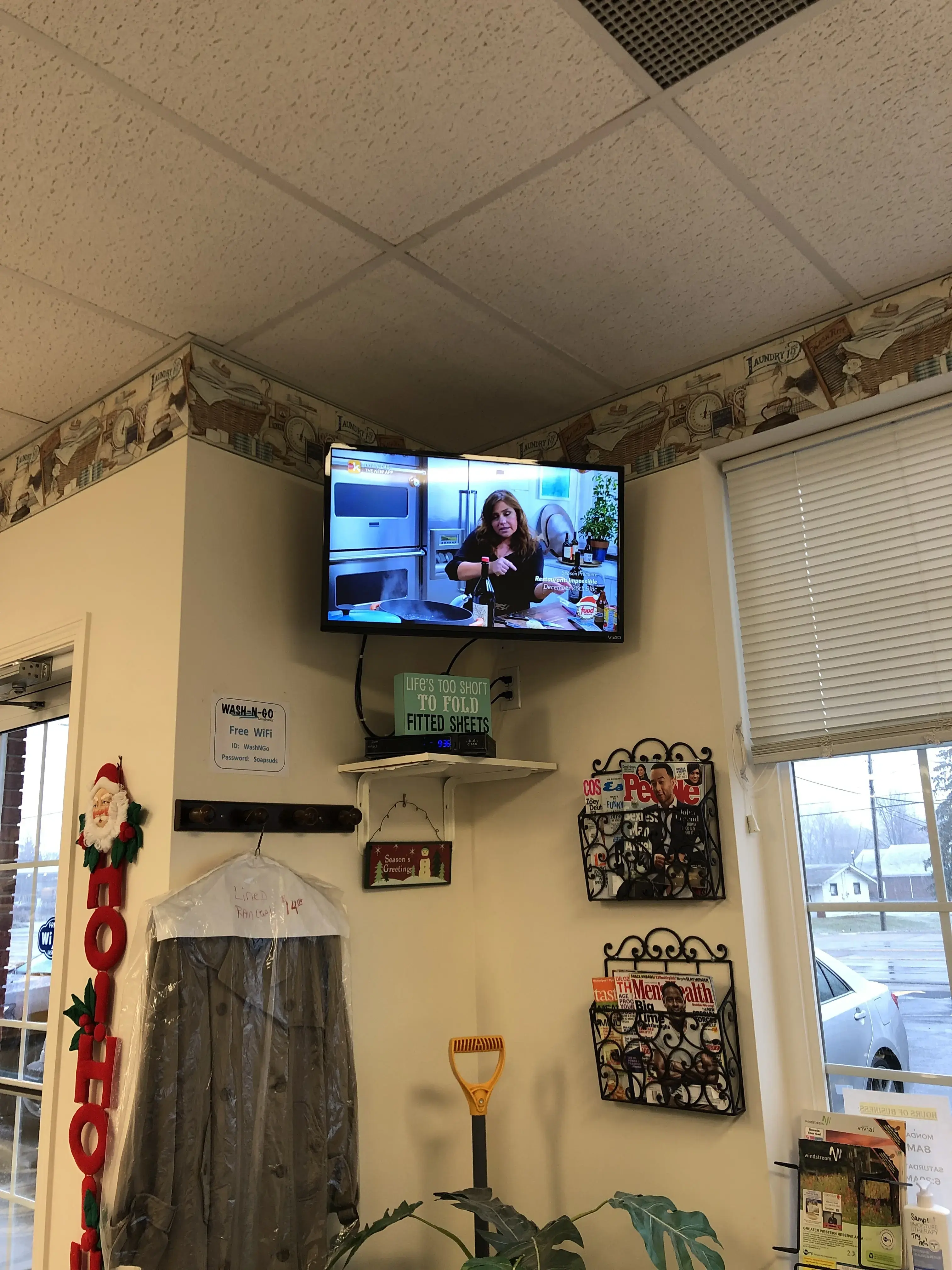 Wash N Go Laundromat - Image 13