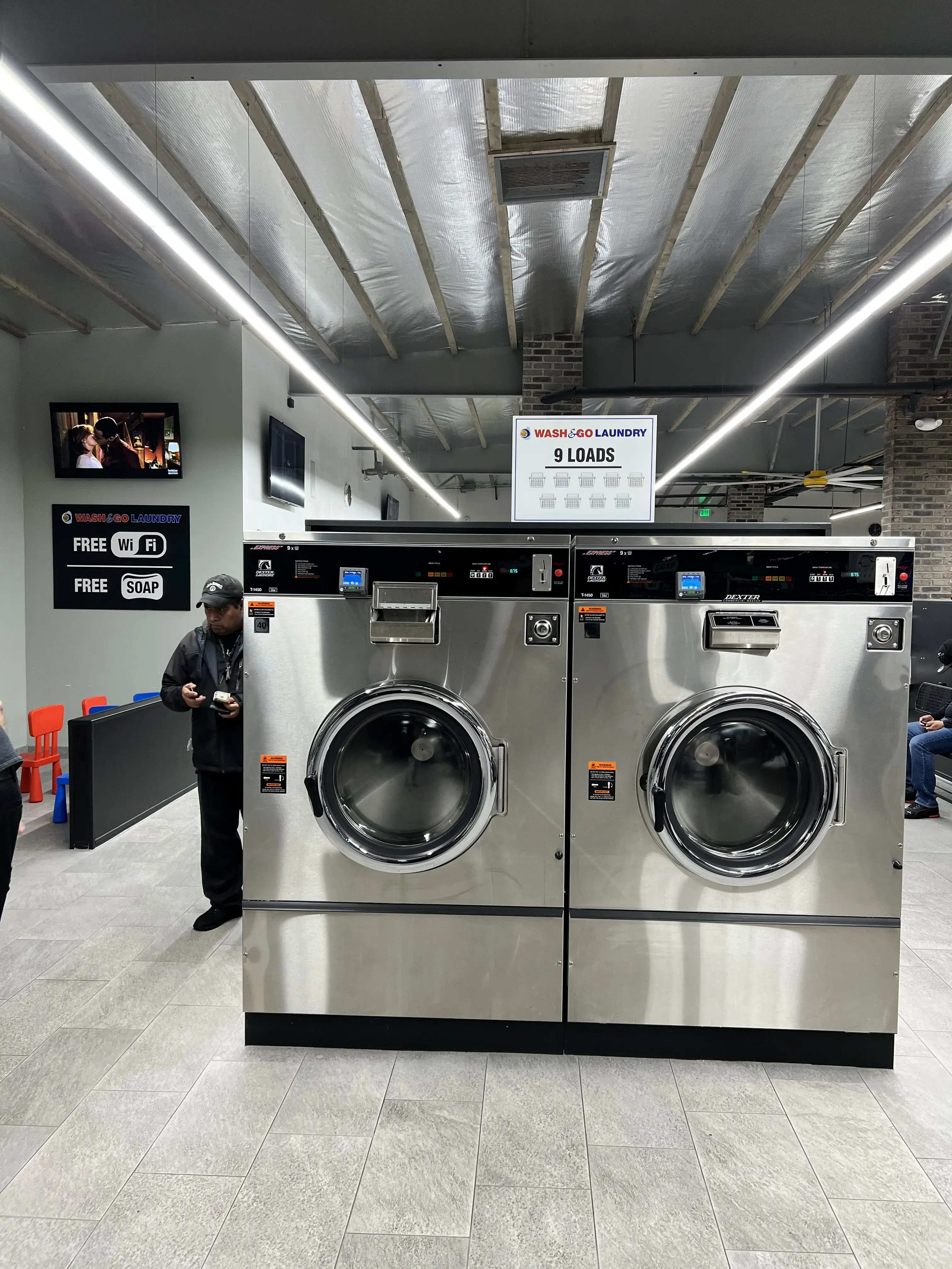 Wash N Go Laundry - Image 19
