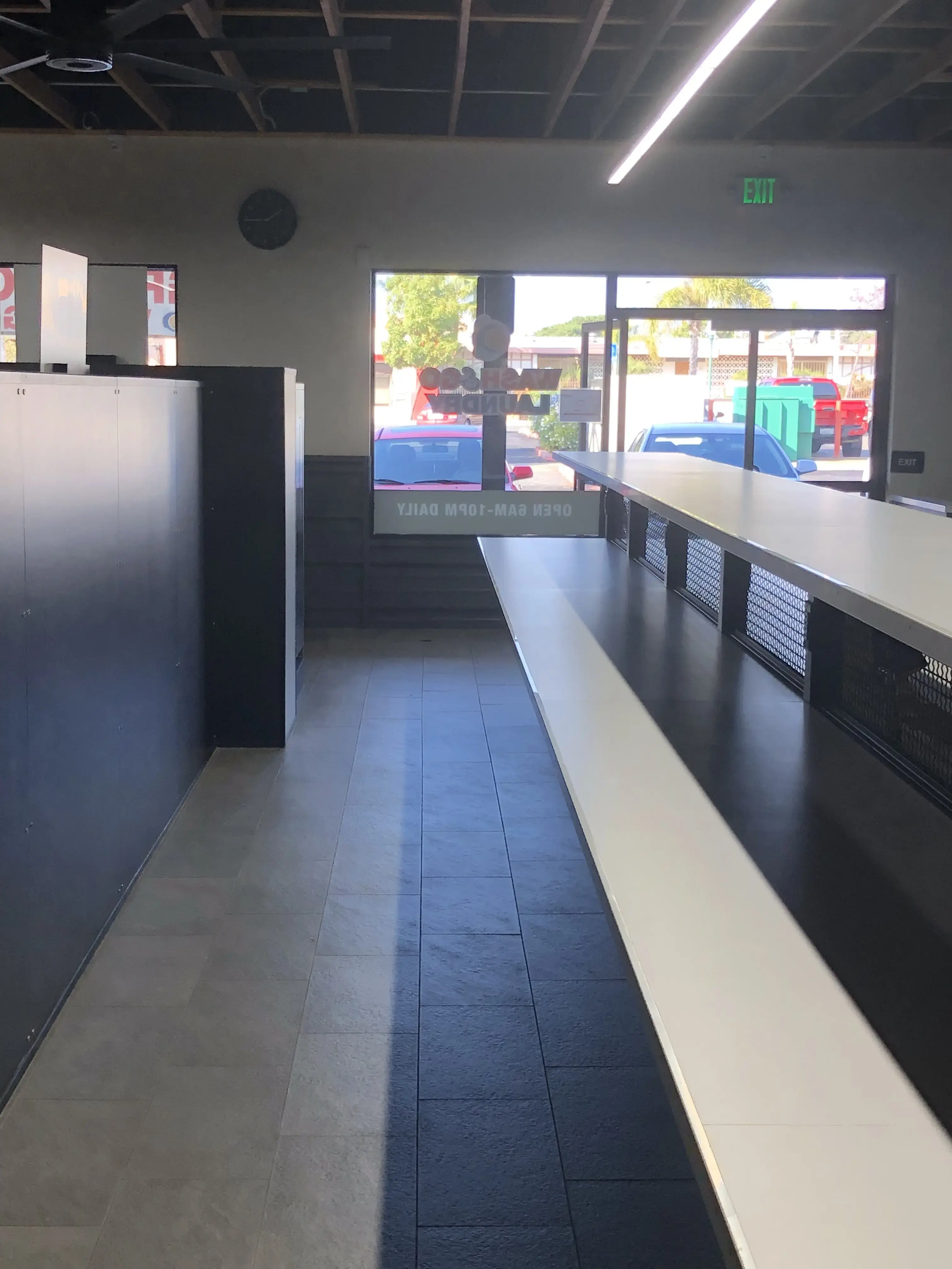 Wash N Go Laundry - Image 18