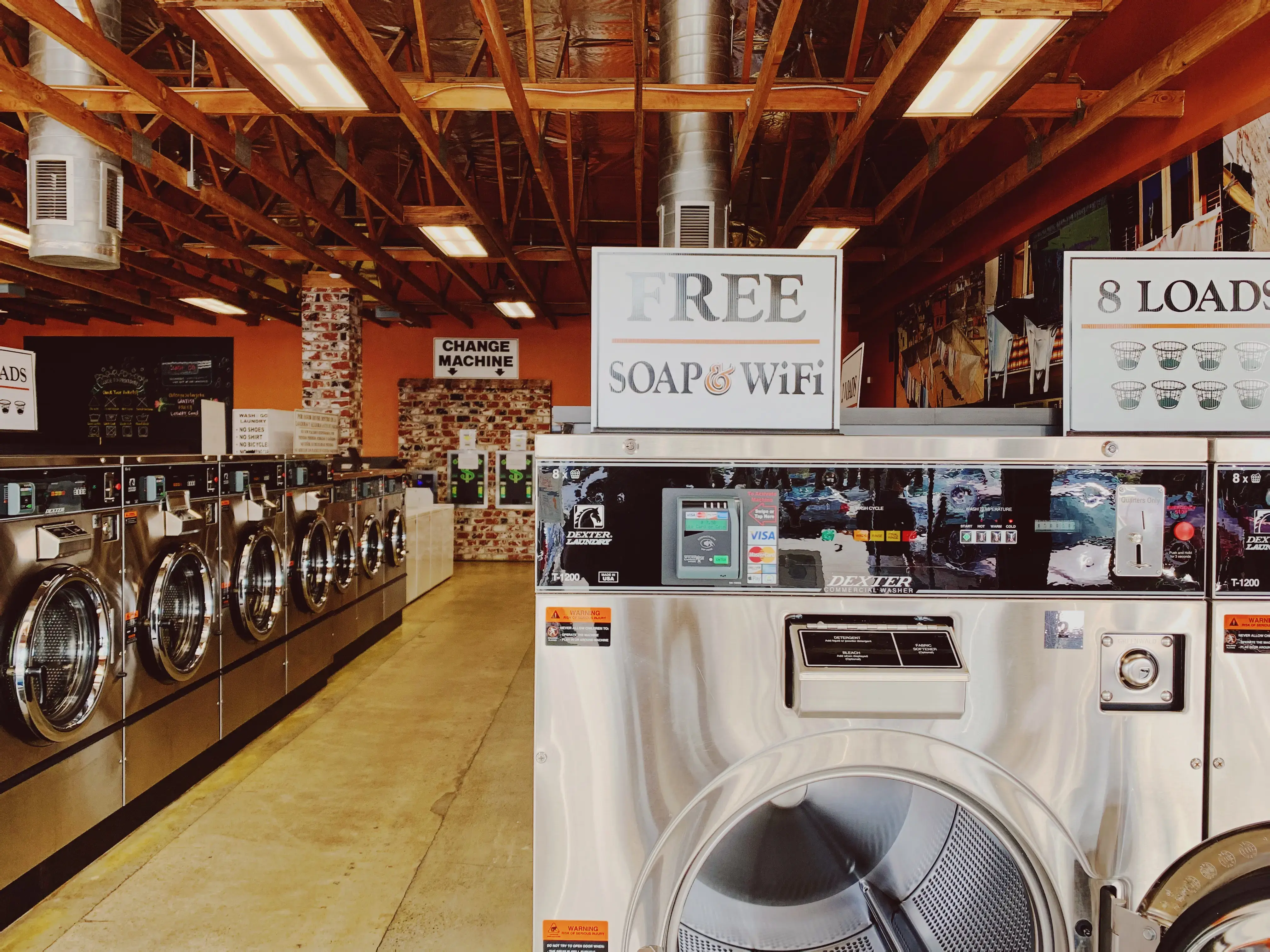 Wash N Go Laundry thumbnail 12