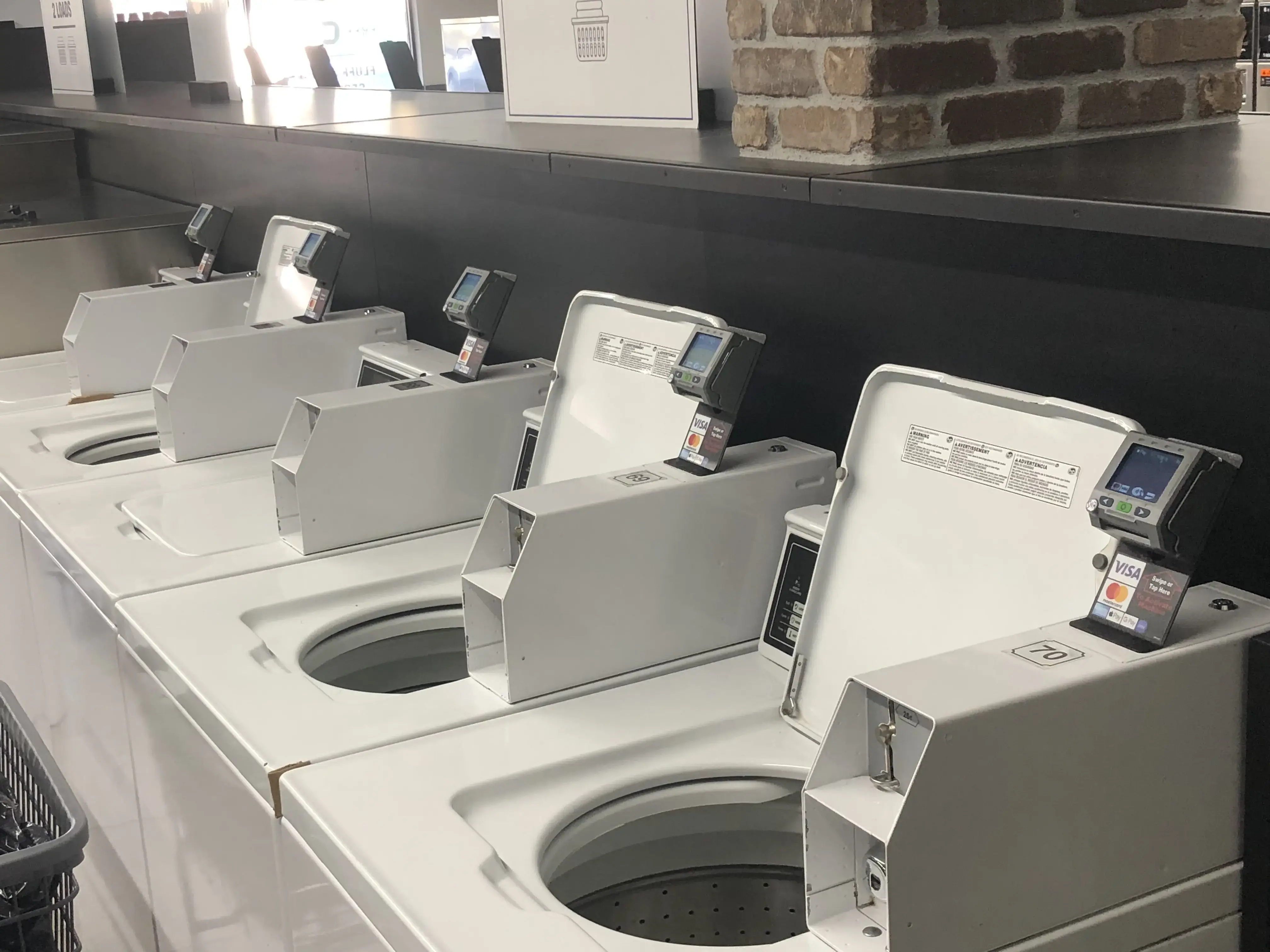 Wash N Go Laundry thumbnail 5