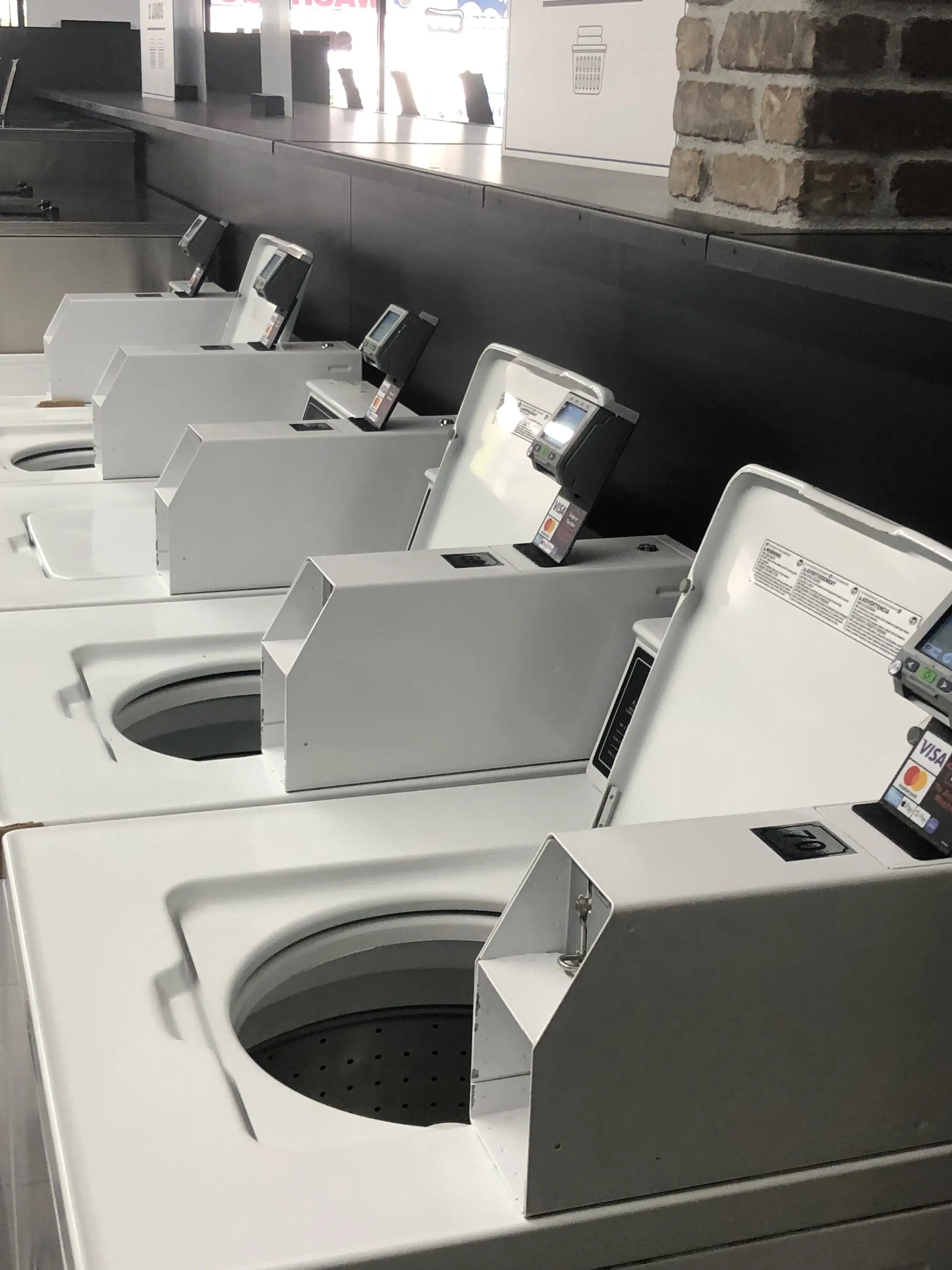 Wash N Go Laundry thumbnail 20