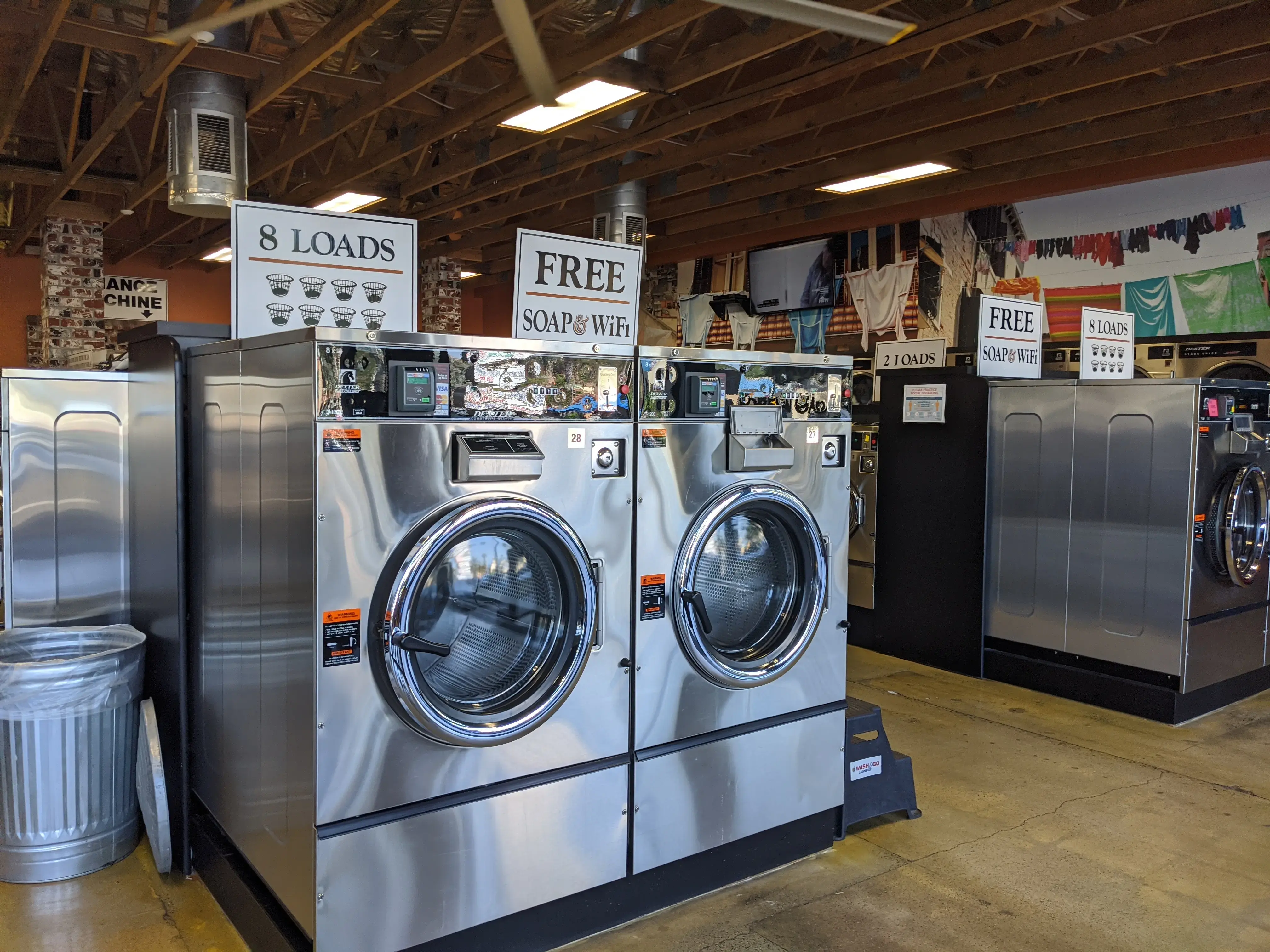 Wash N Go Laundry - Image 17