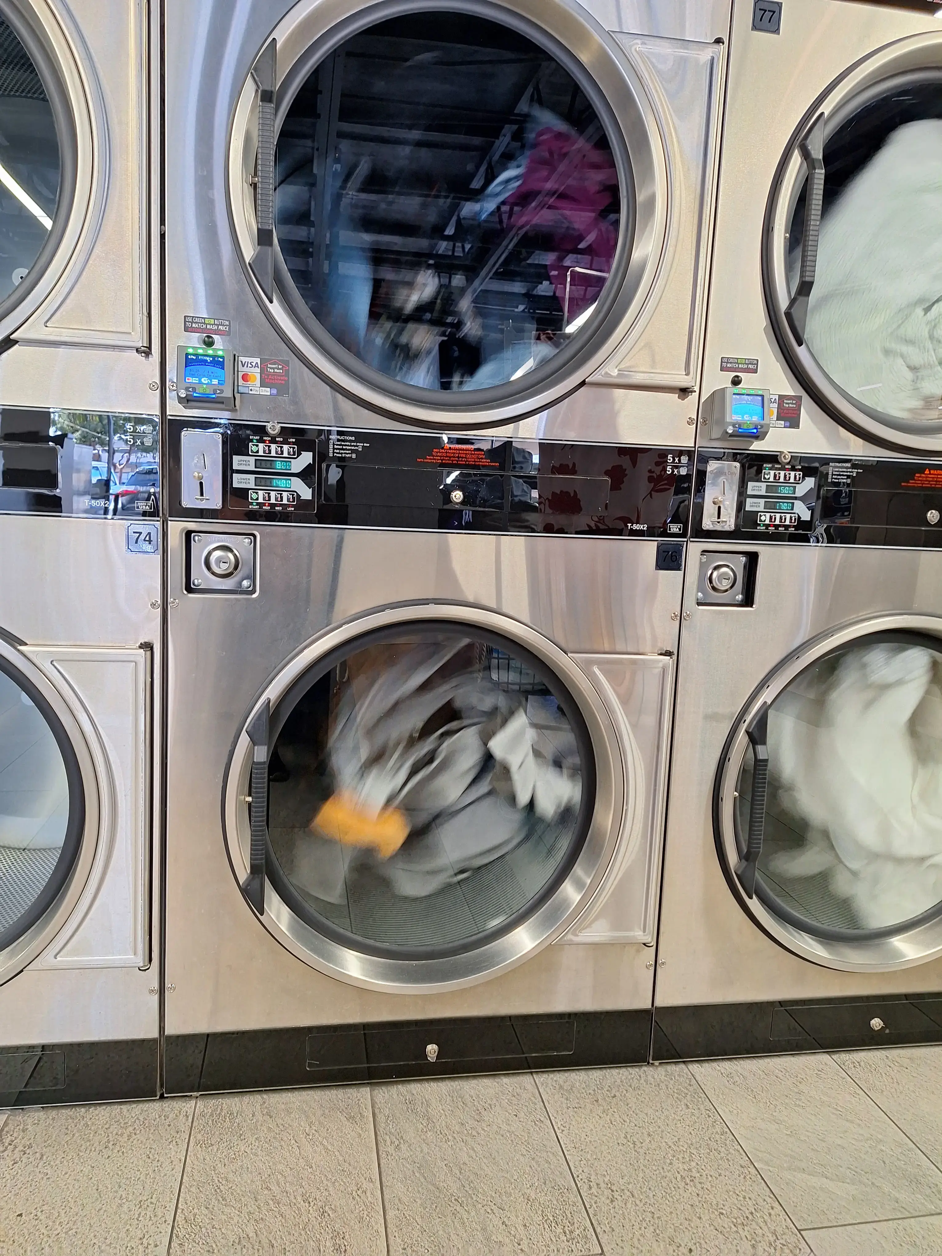 Wash N Go Laundry thumbnail 18