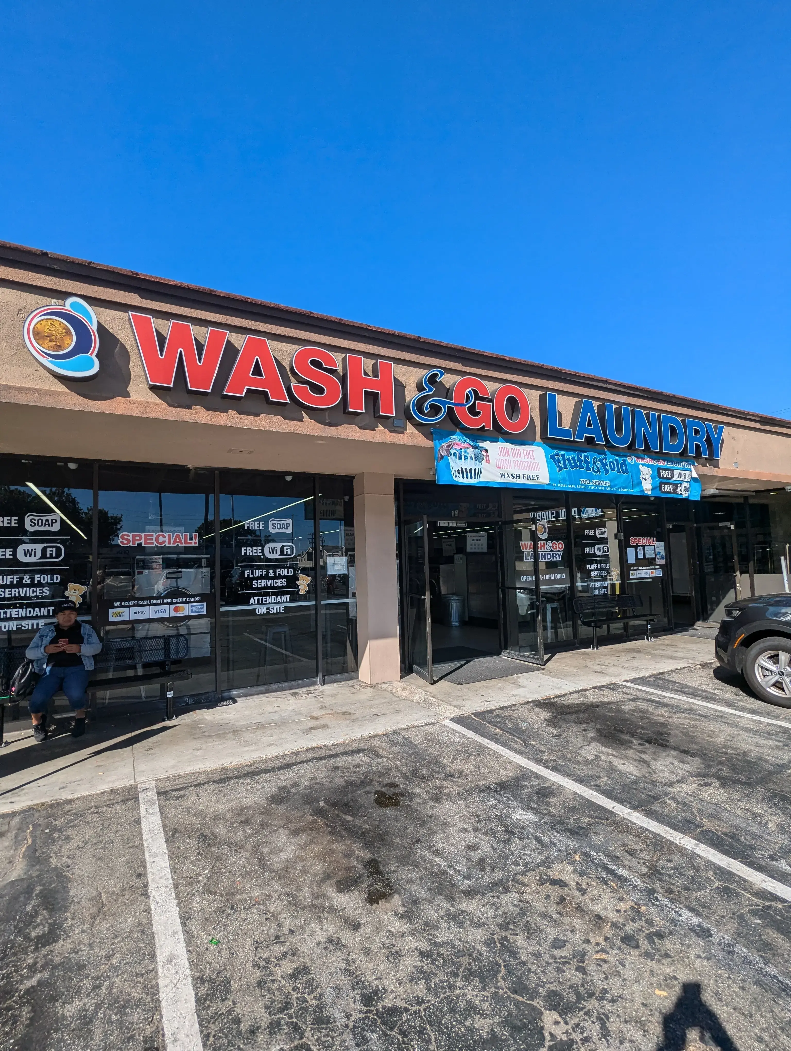 Wash N Go Laundry thumbnail 4