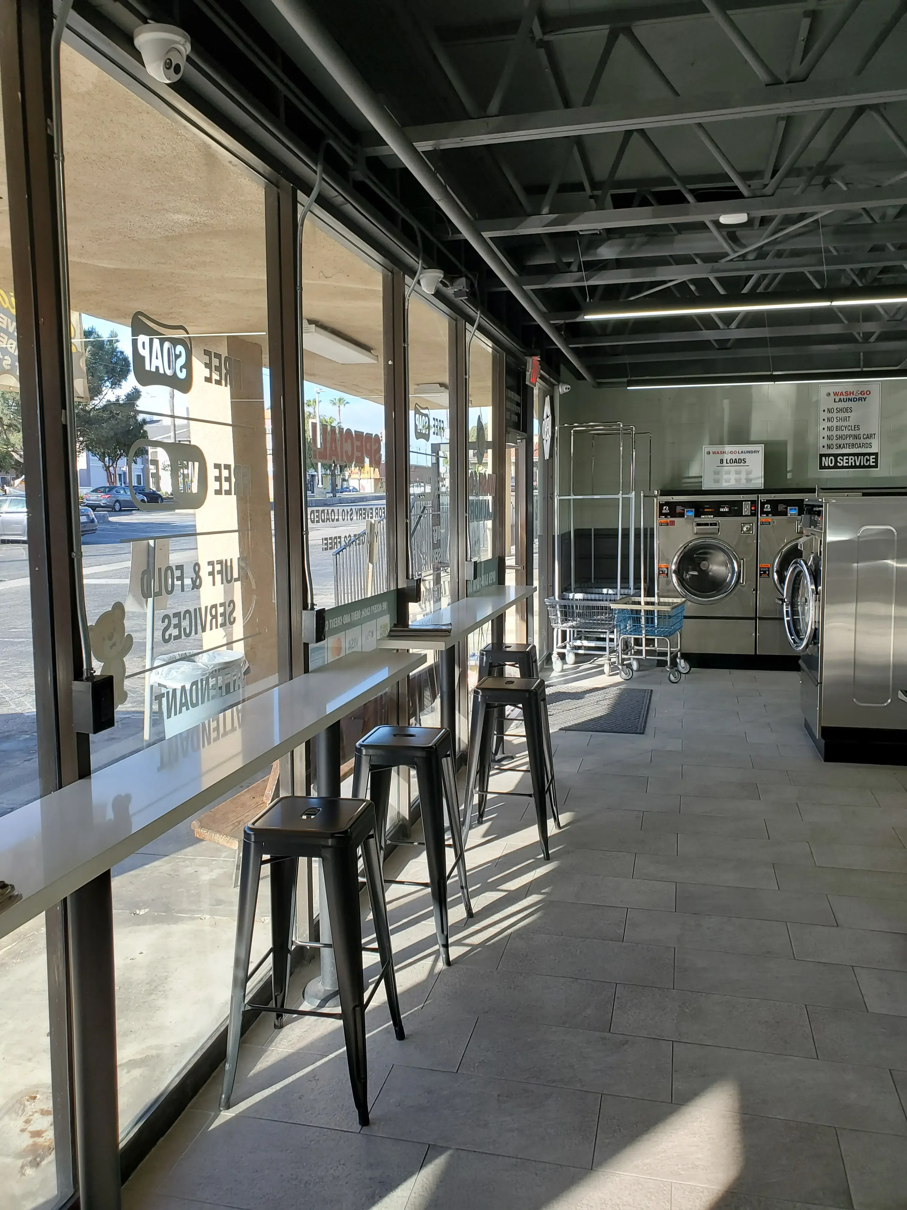 Wash N Go Laundry - Image 3