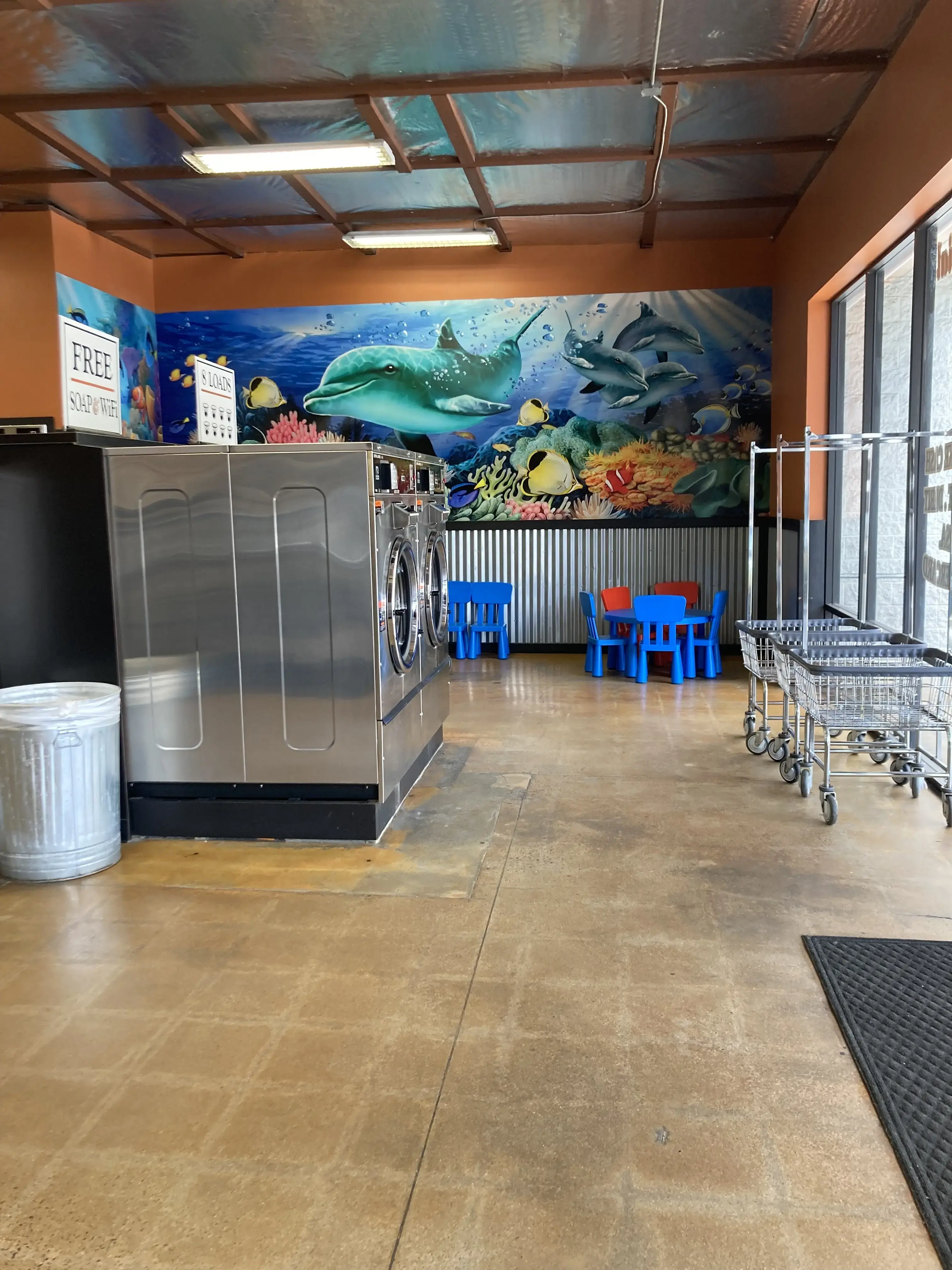 Wash N Go Laundry - Image 6