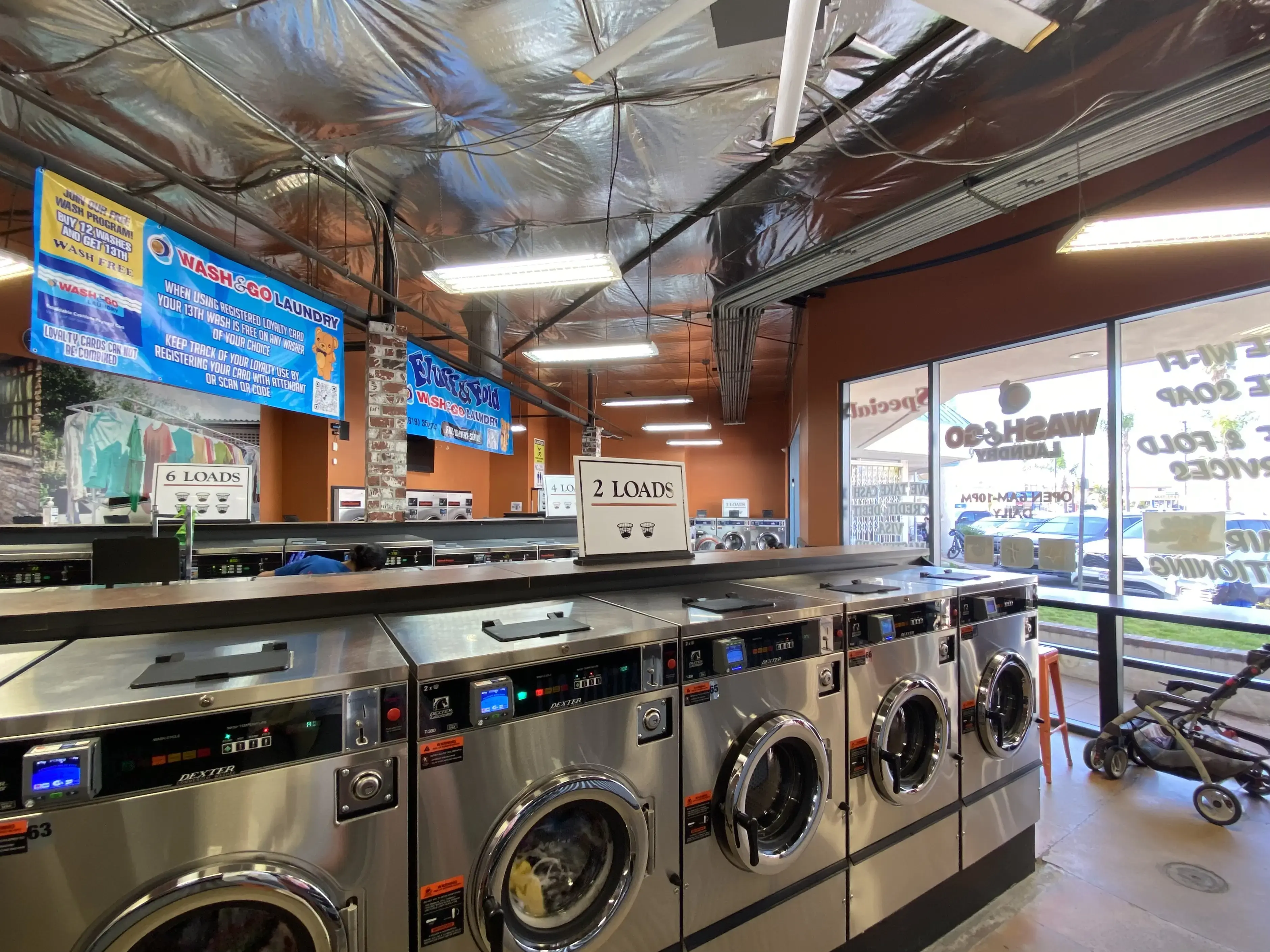 Wash N Go Laundry - Image 1