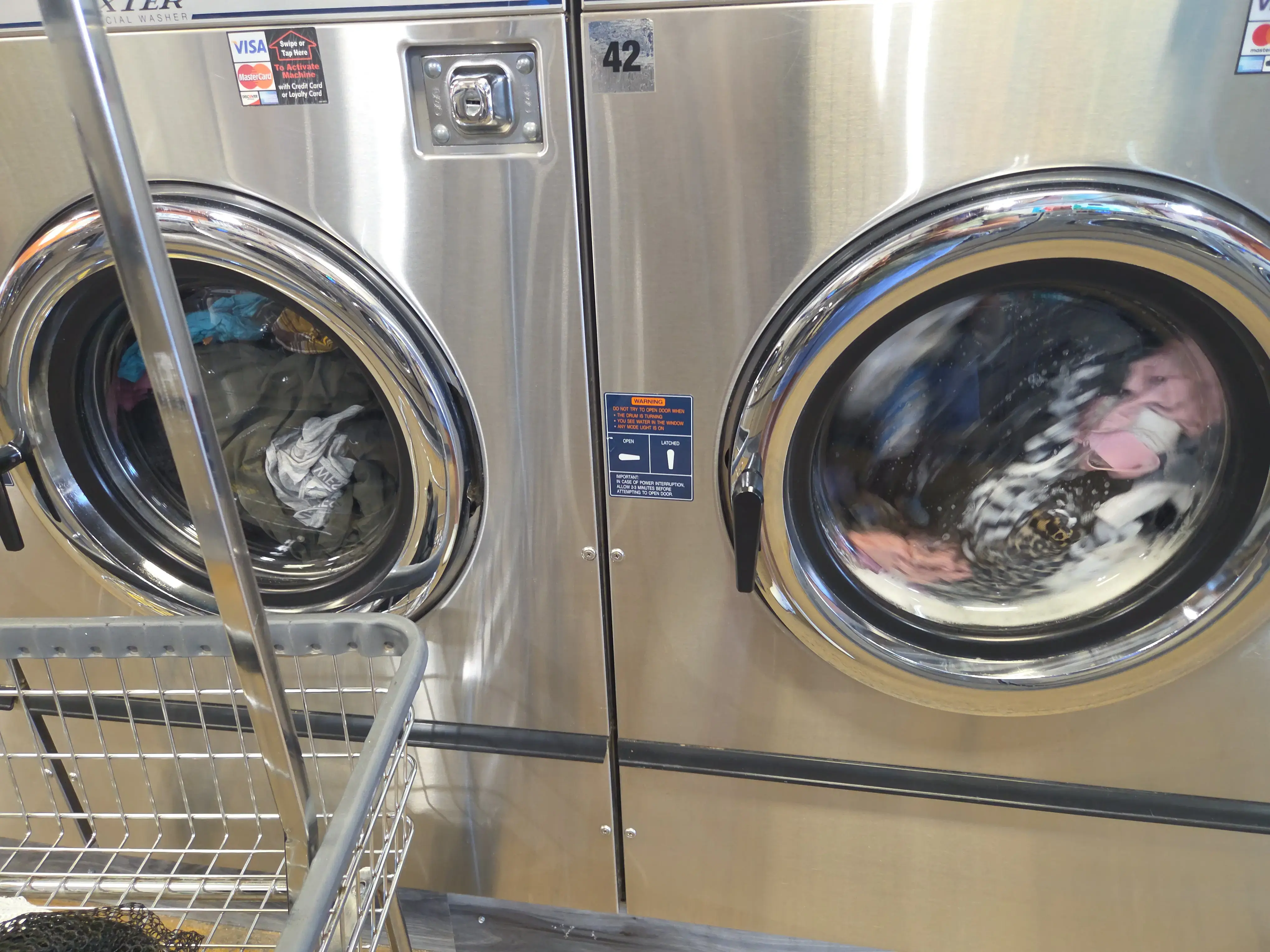 Wash N Go Laundry - Image 17