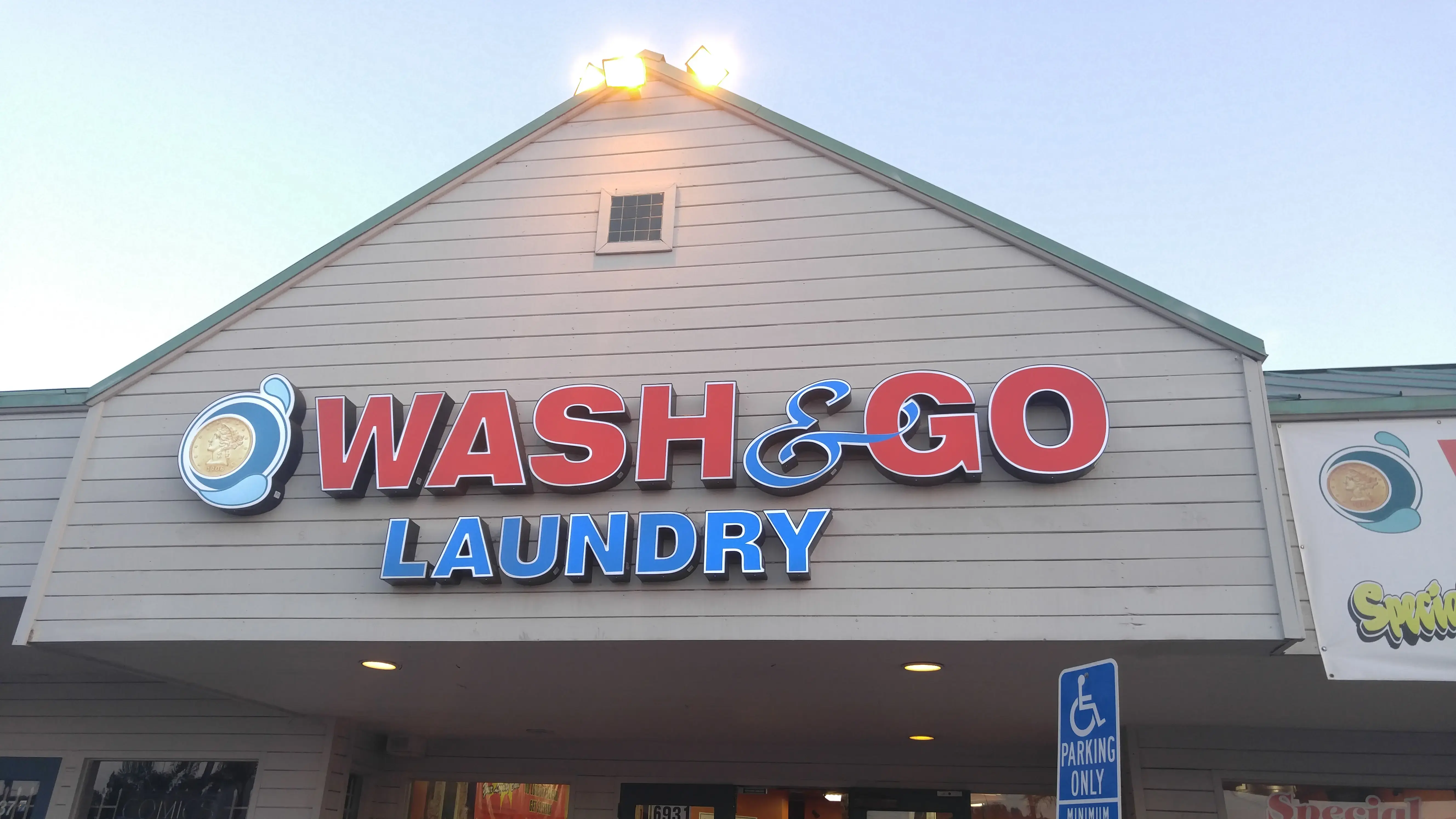 Wash N Go Laundry thumbnail 5