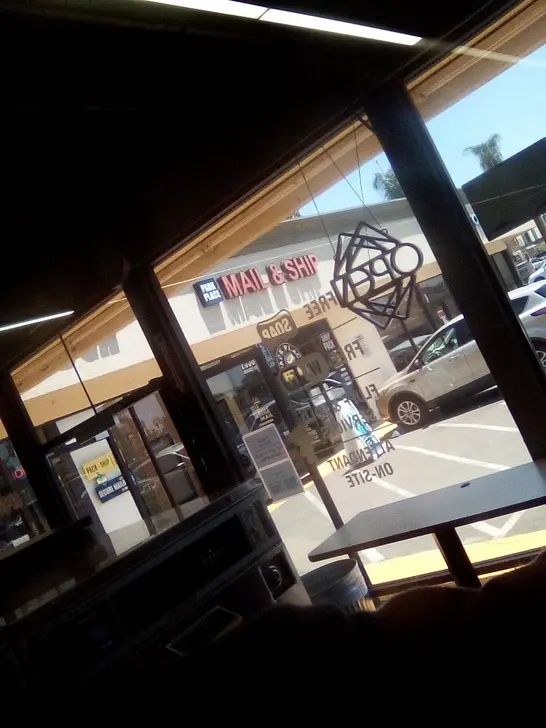 Wash N Go Laundry - Image 5