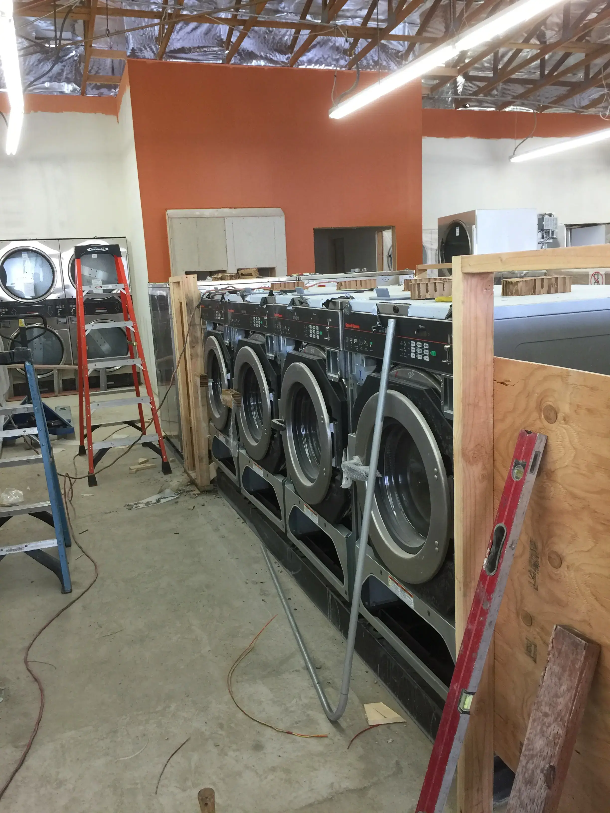 Wash N Go Laundry thumbnail 20