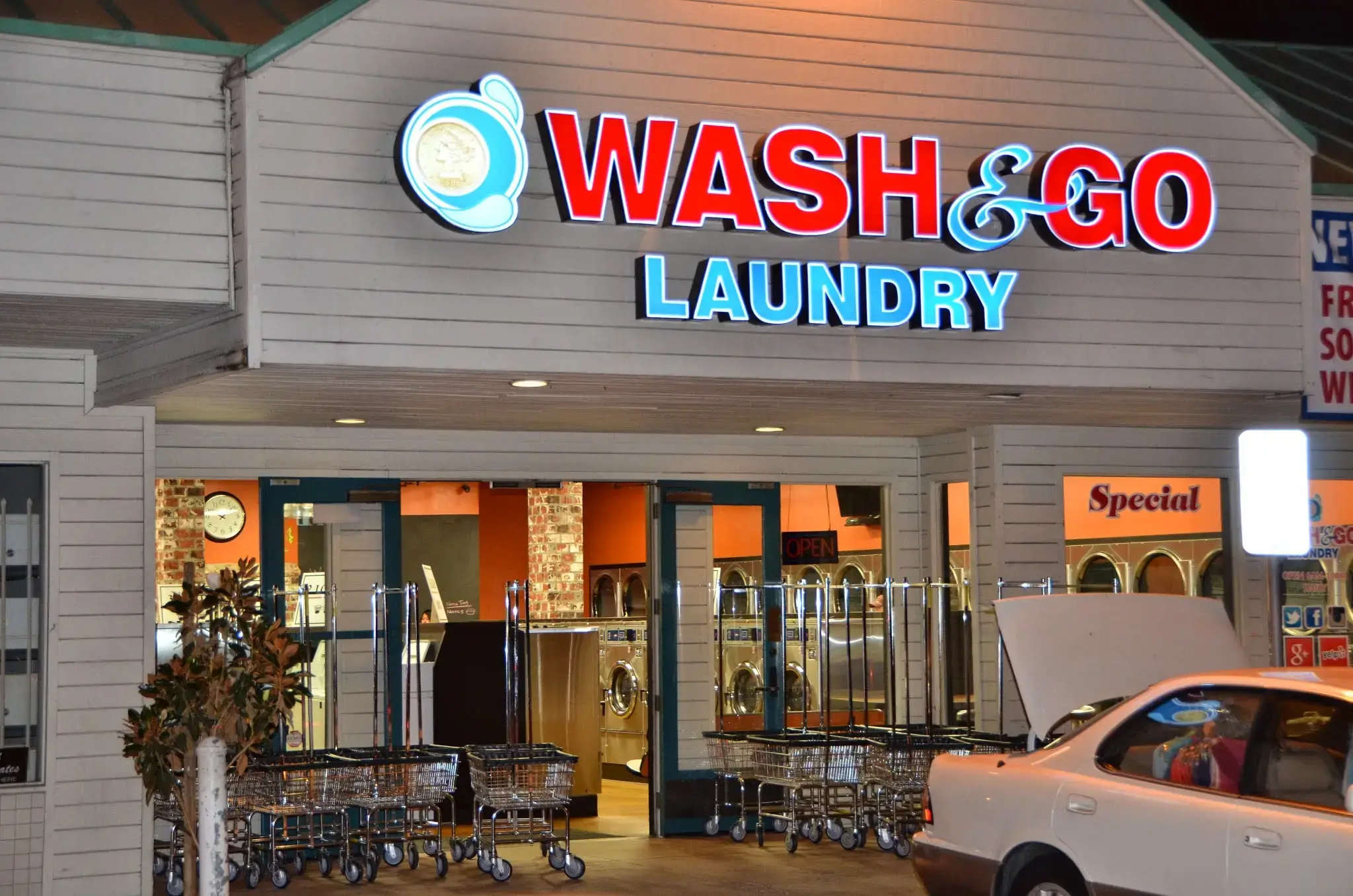 Wash N Go Laundry - Image 2