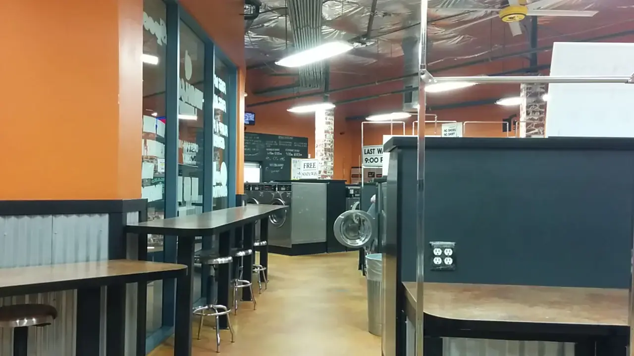 Wash N Go Laundry thumbnail 8