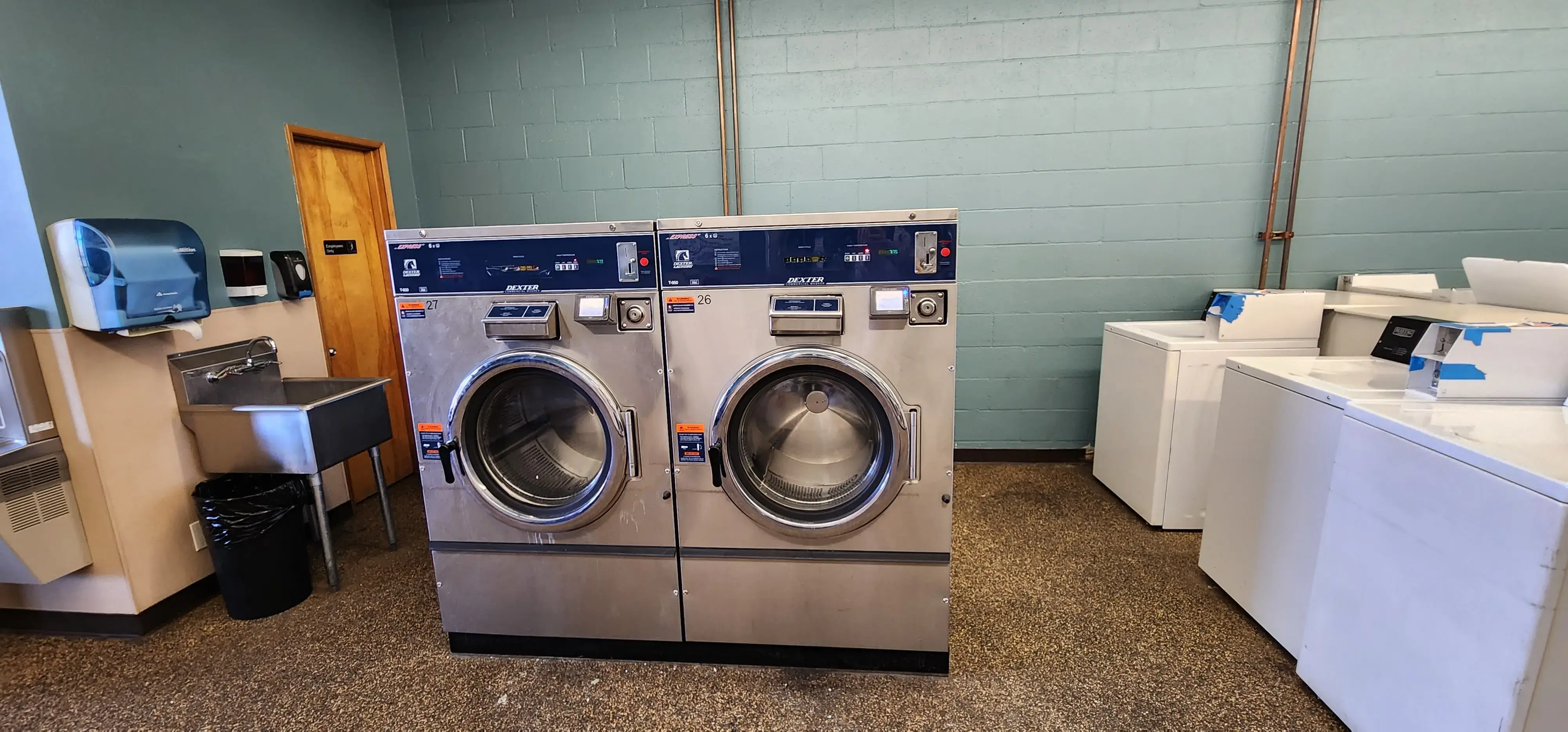 Wash n' Shop - Image 1