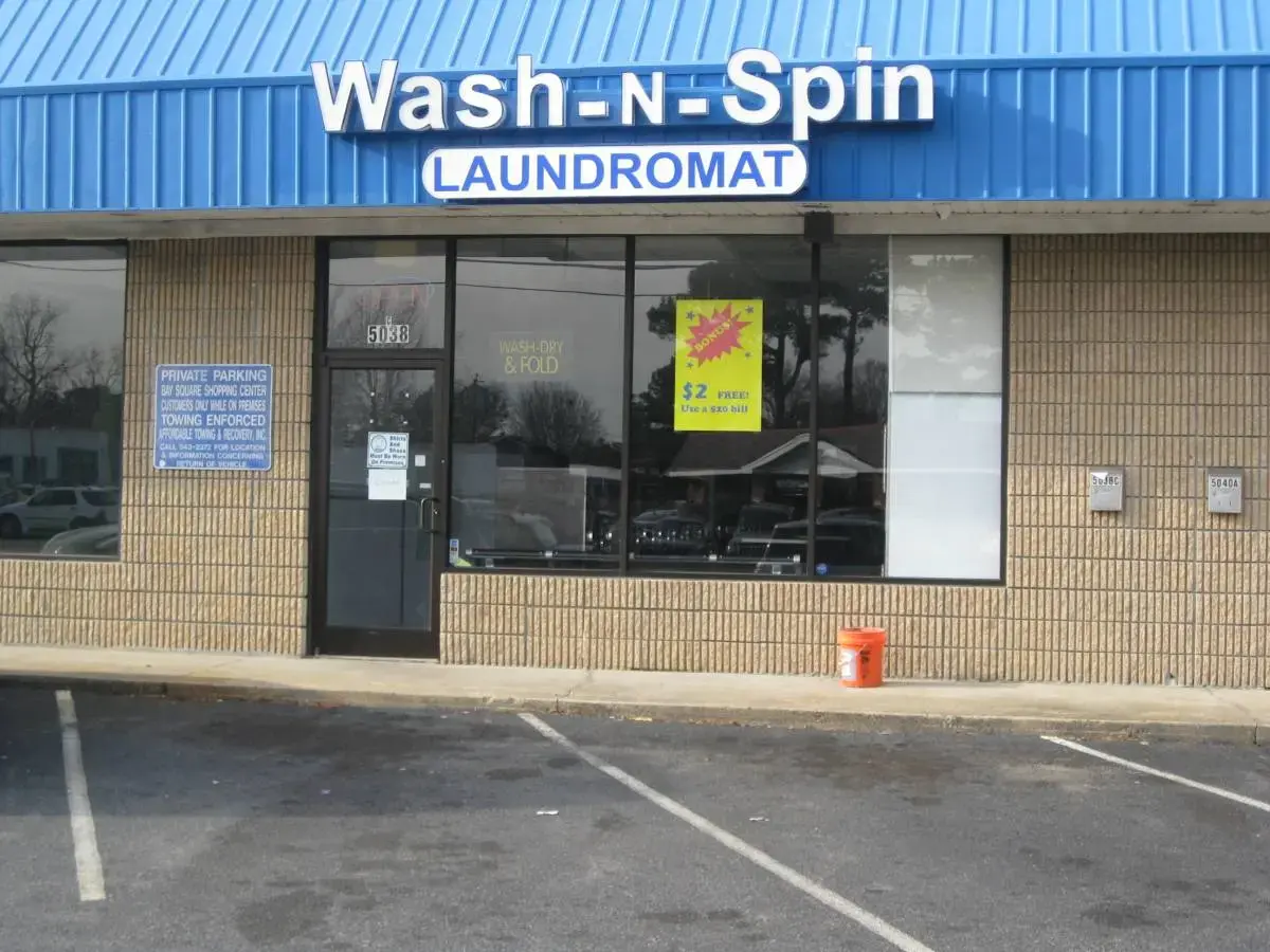 Wash-N-Spin Laundromat - Image 5