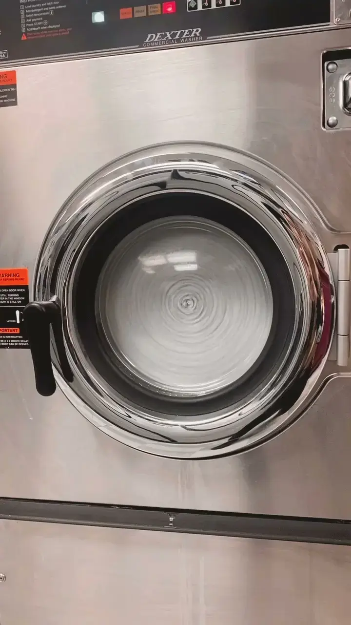 Wash N' Time Laundromat thumbnail 7