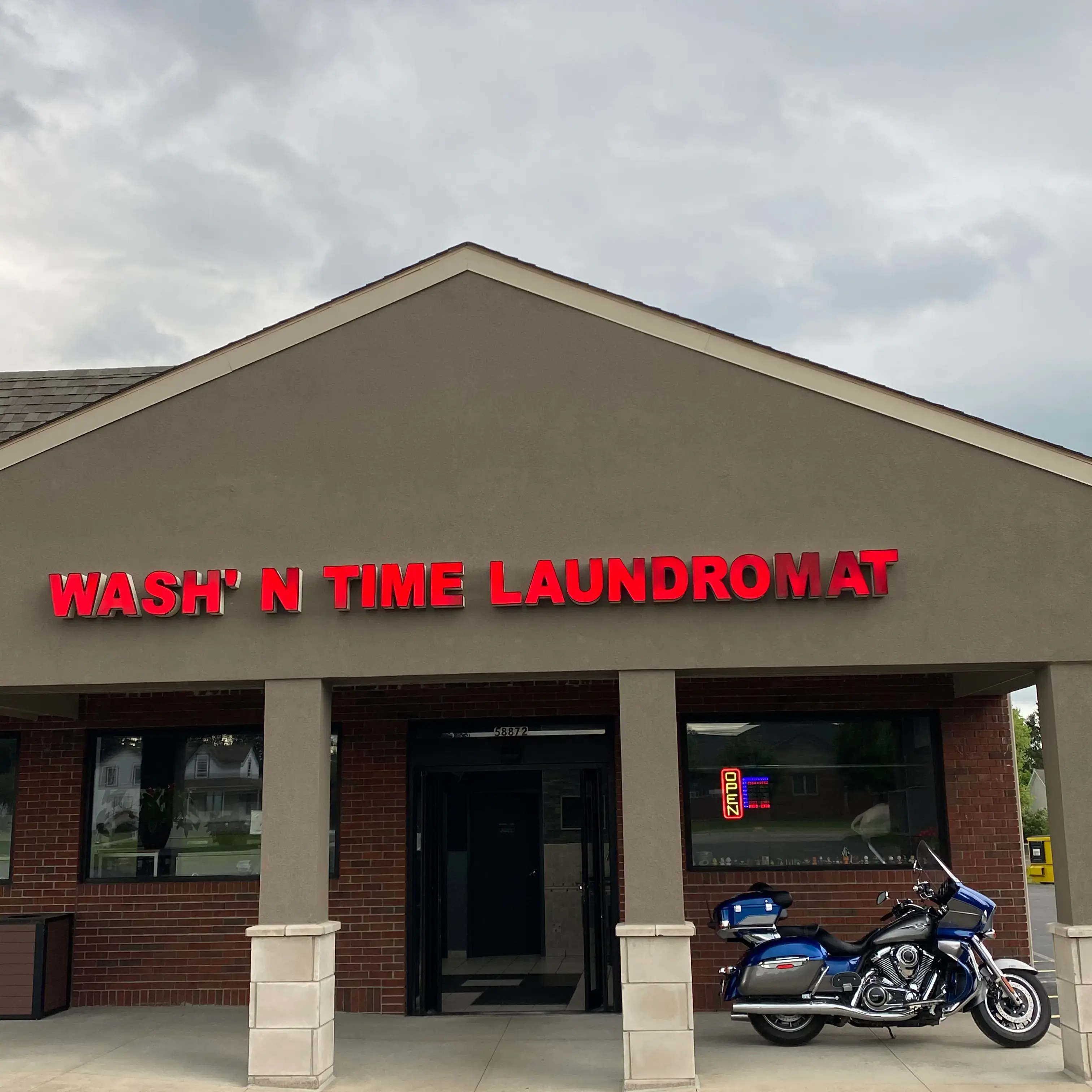 Wash N Time Laundromat thumbnail 4