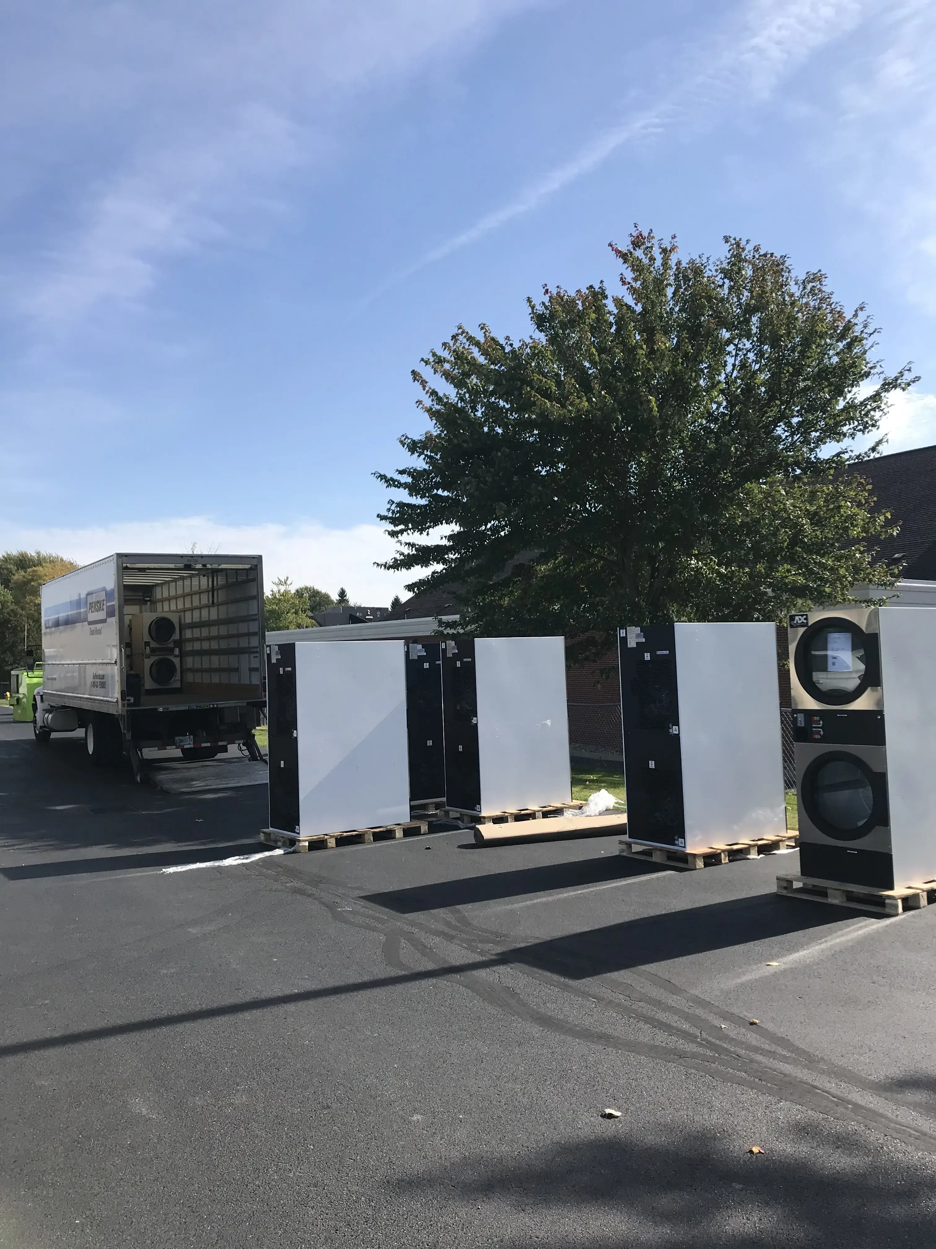 Wash N Time Laundromat - Image 7