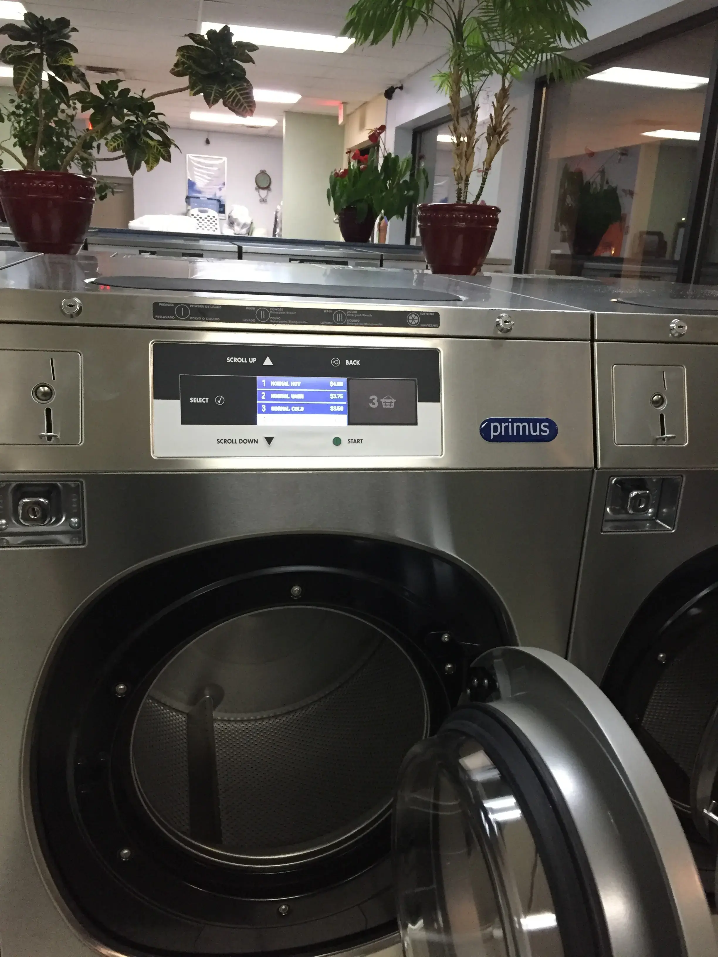 Wash N Time Laundromat - Image 11