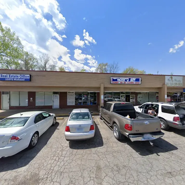 Wash-O-Mat Self Services Ldry - Image 14