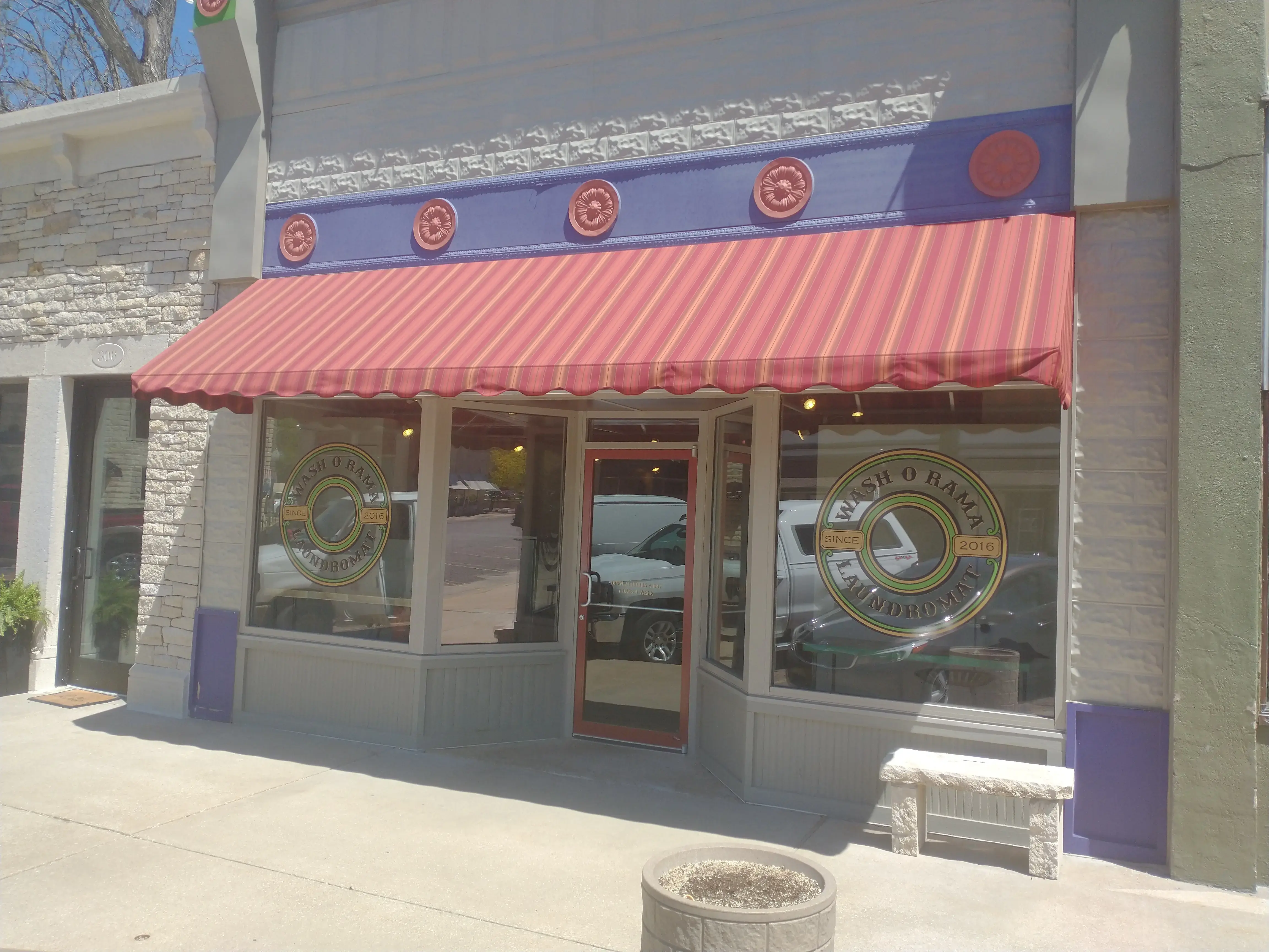 Wash O Rama Laundromat - Image 9