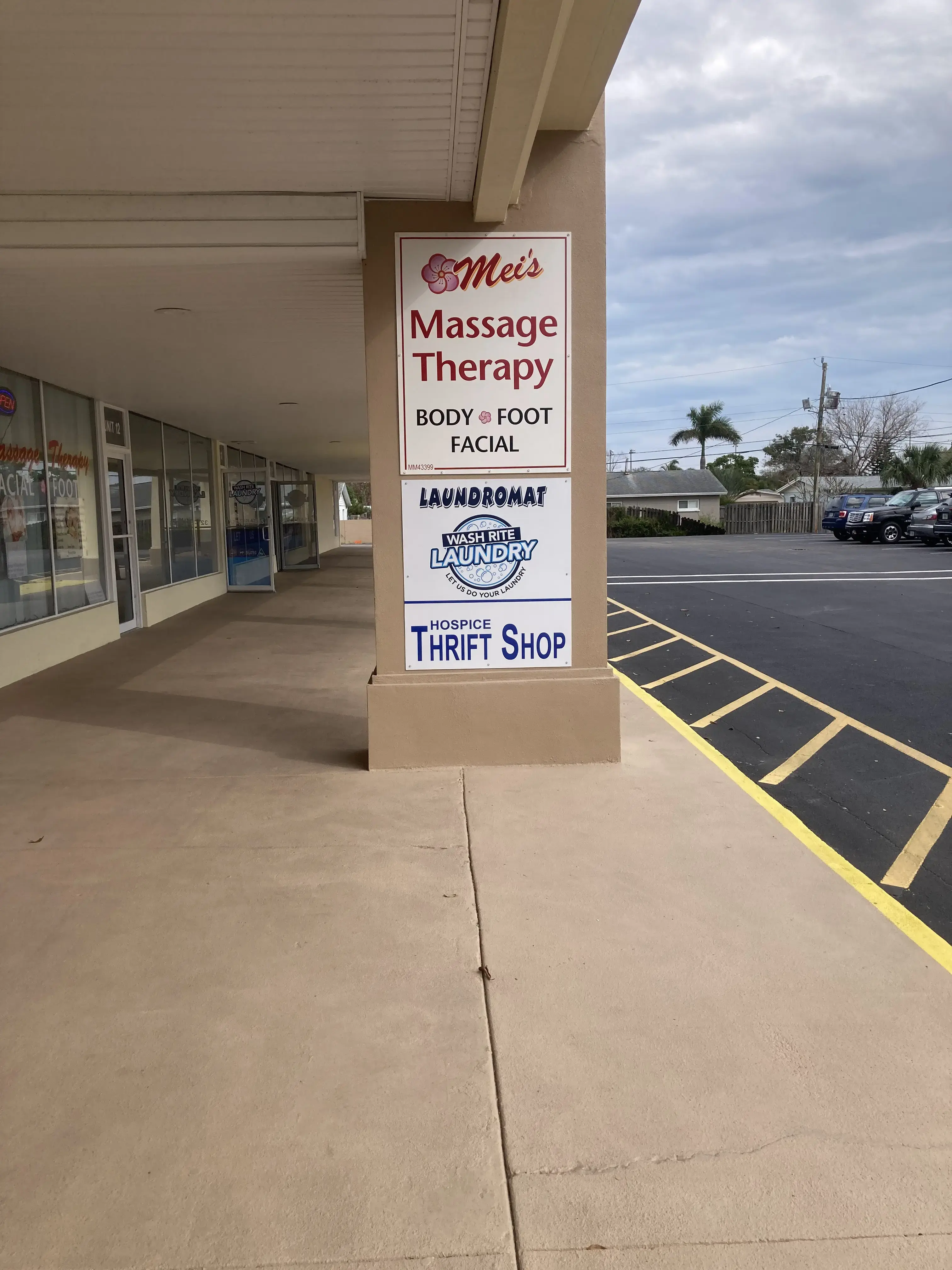 Wash Rite Laundry - Rockledge - Laundromat - Image 6