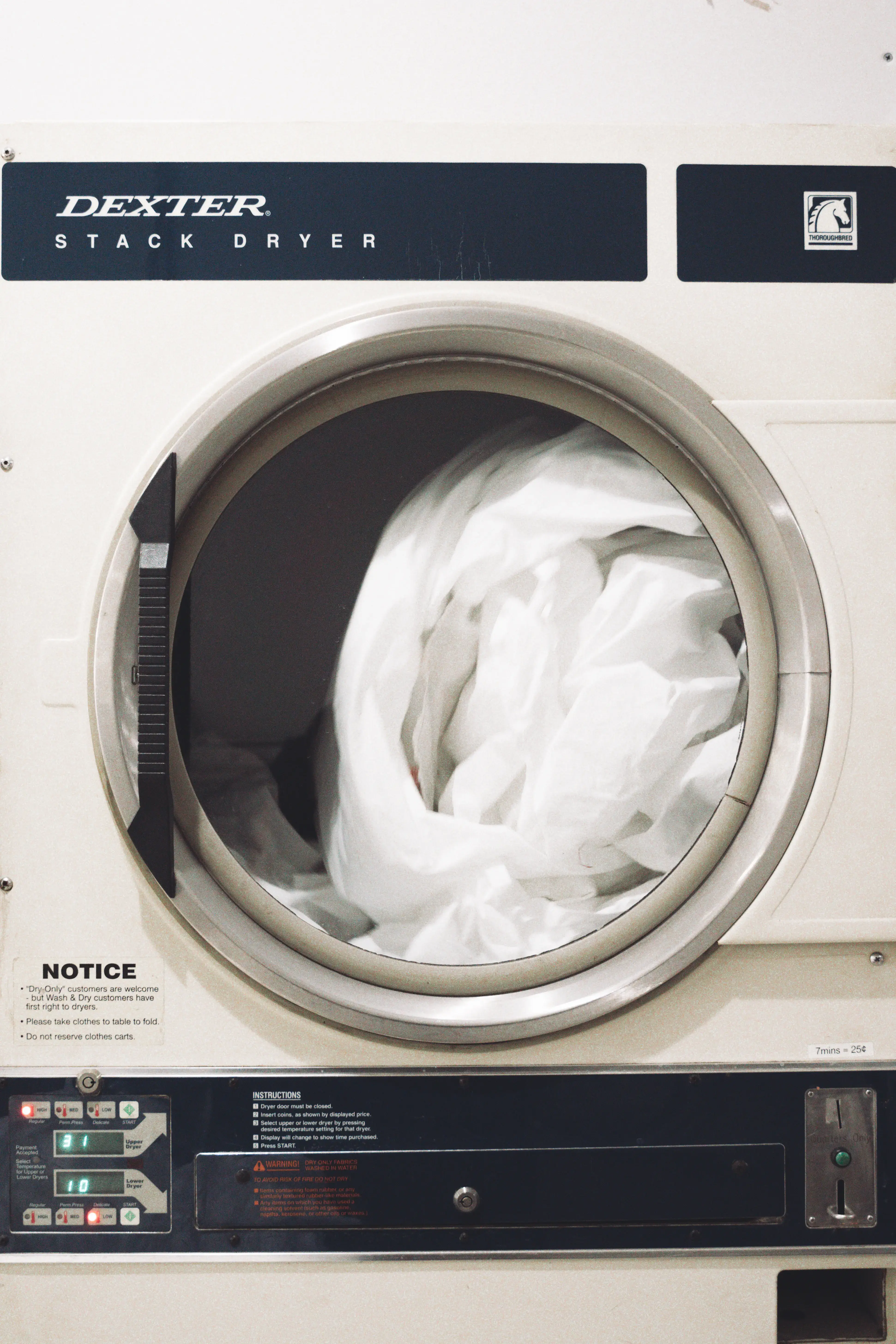 Wash & Roll Laundry - Image 6