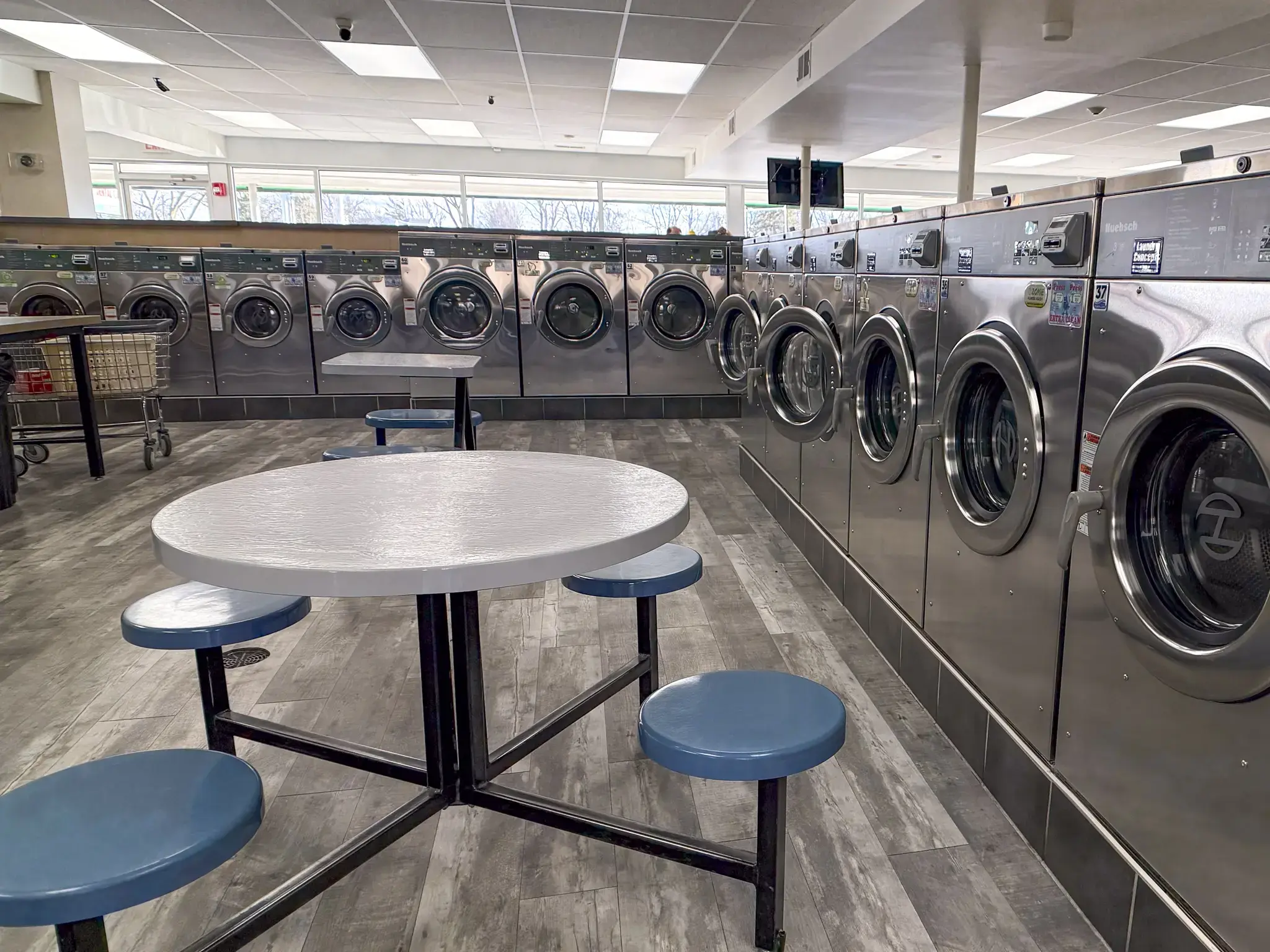 Wash Smart Laundry - Image 2