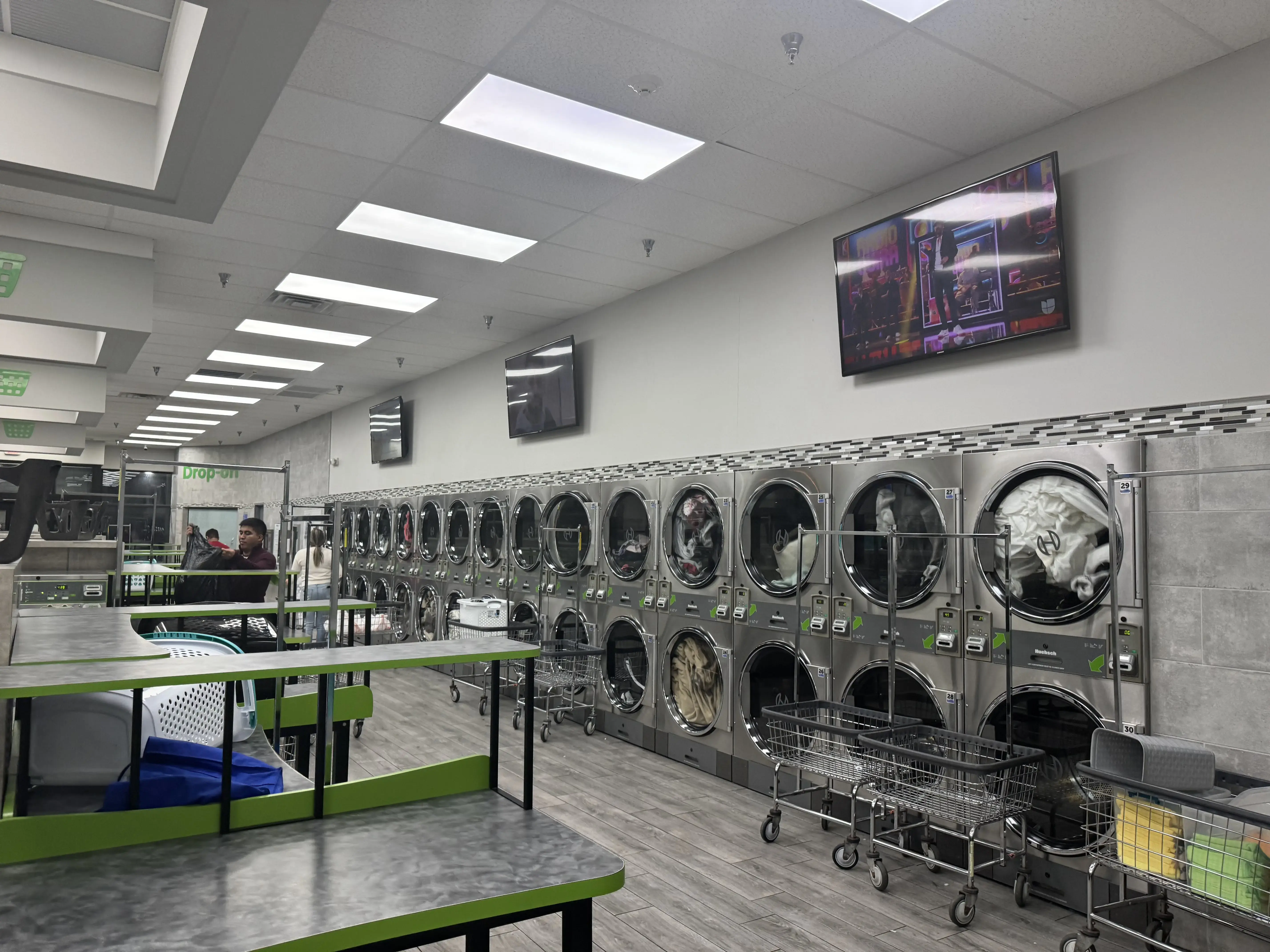 Wash Smart Laundry - Image 2