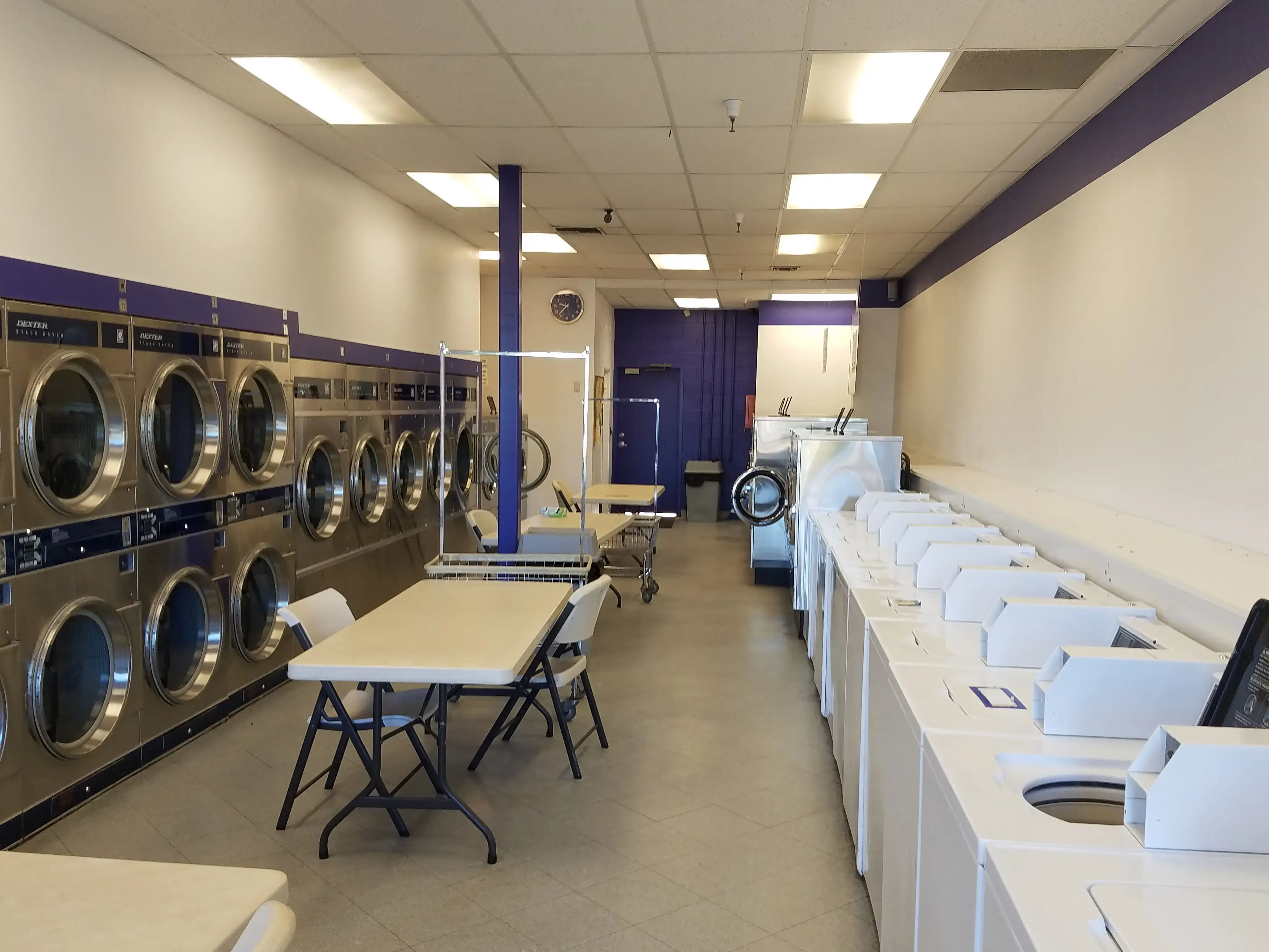 Wash Tub Laundromat thumbnail 2