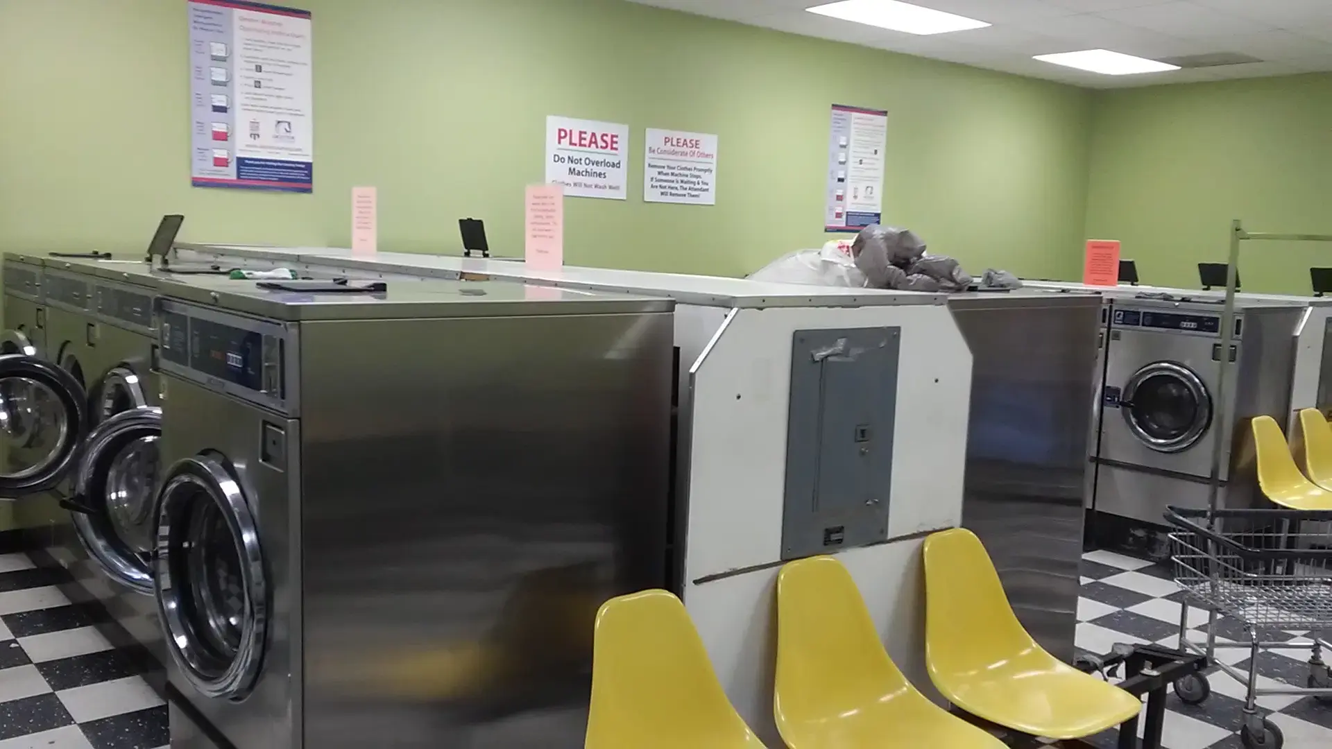 Wash Tub Laundry - Image 6