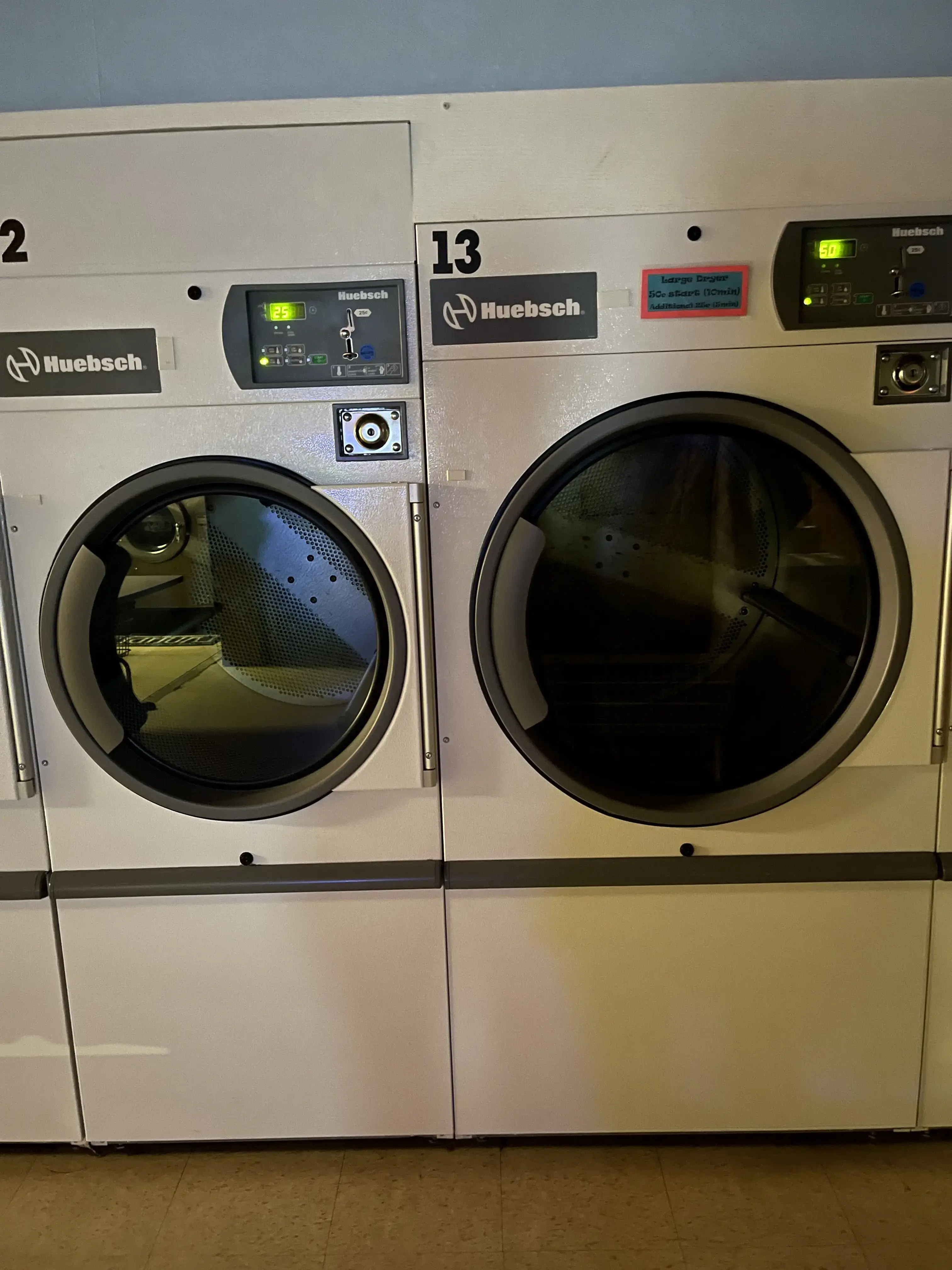 Wash-Um II Laundromat & Tanning - Image 4