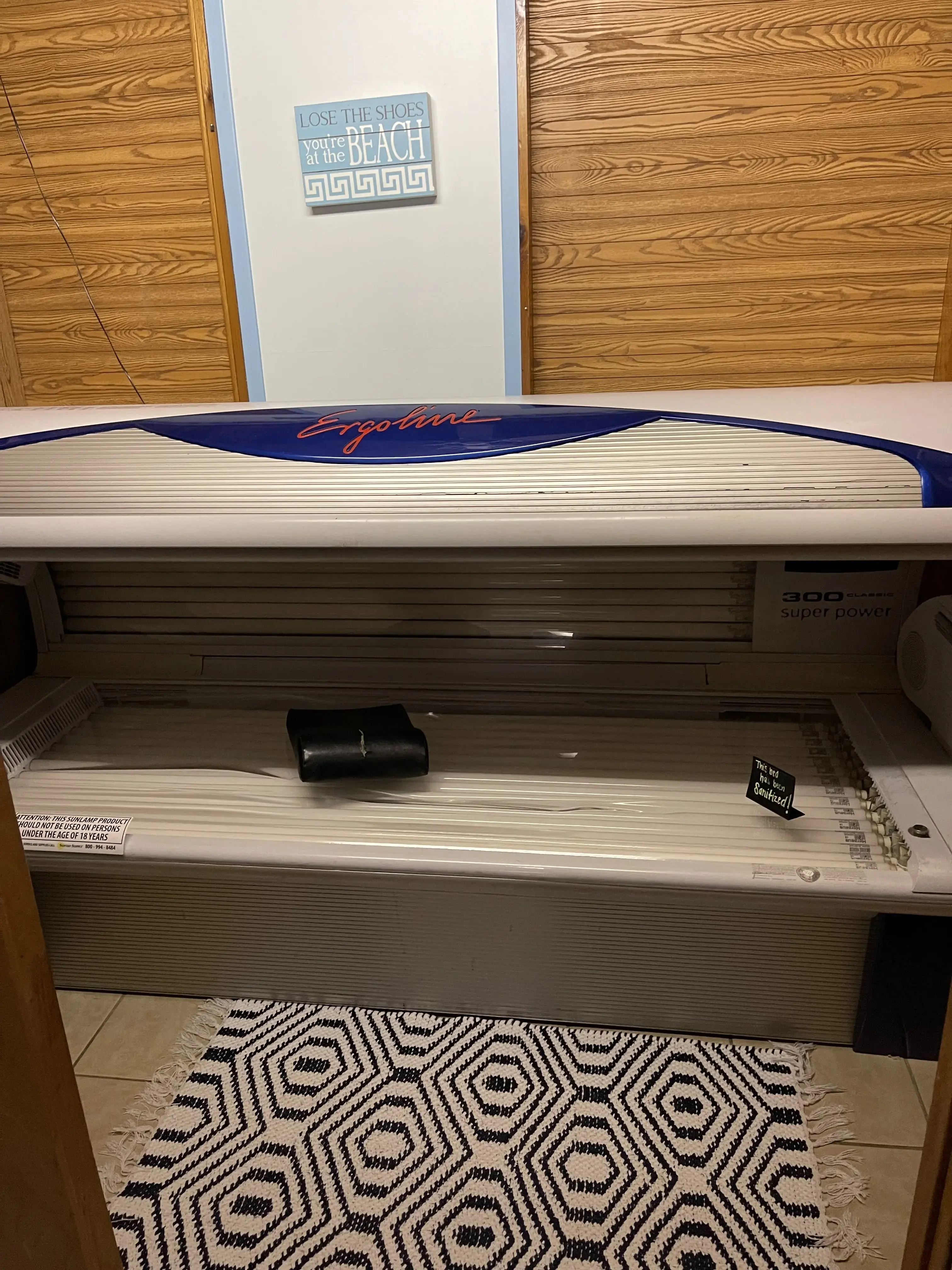 Wash-Um II Laundromat & Tanning - Image 10