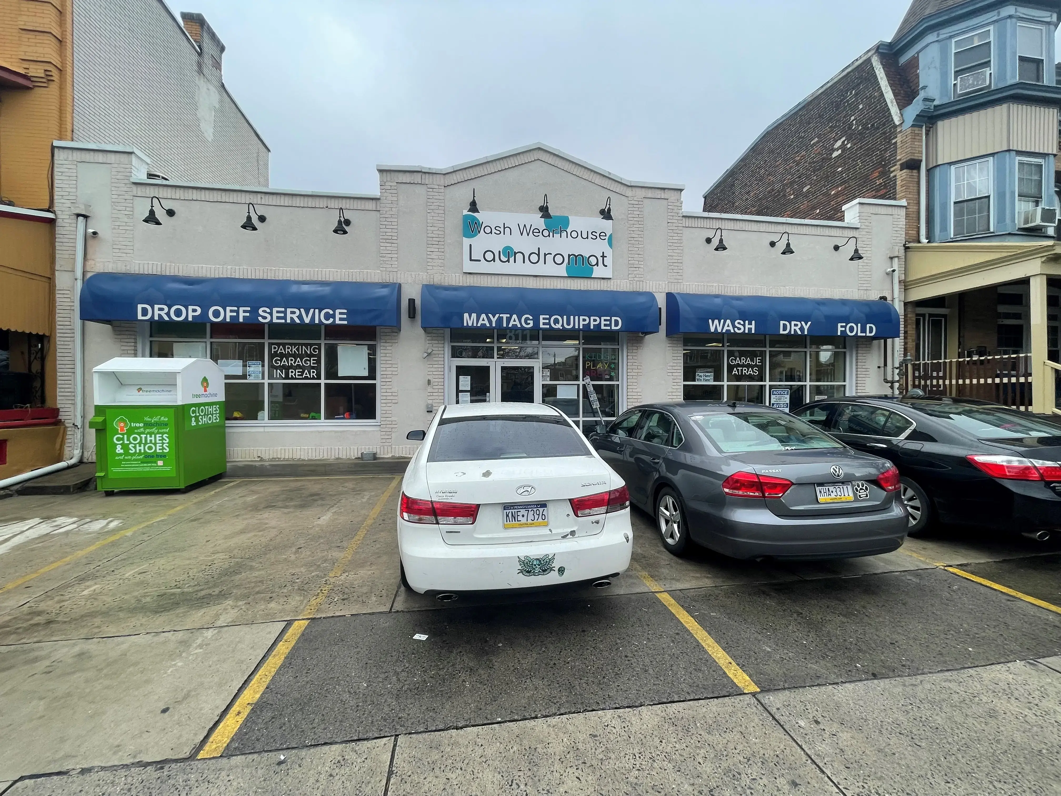 Wash Wearhouse Laundromat - Image 3