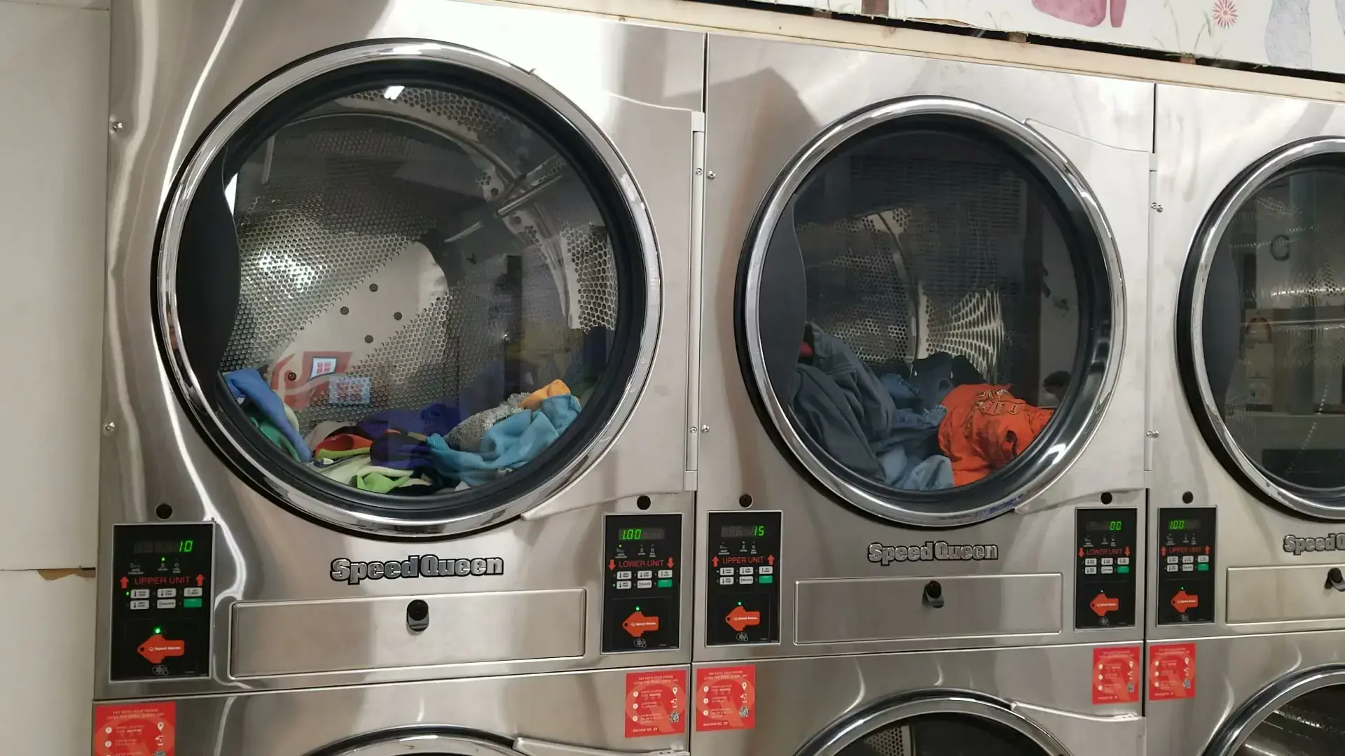 Wash Wearhouse Laundromat - Image 2