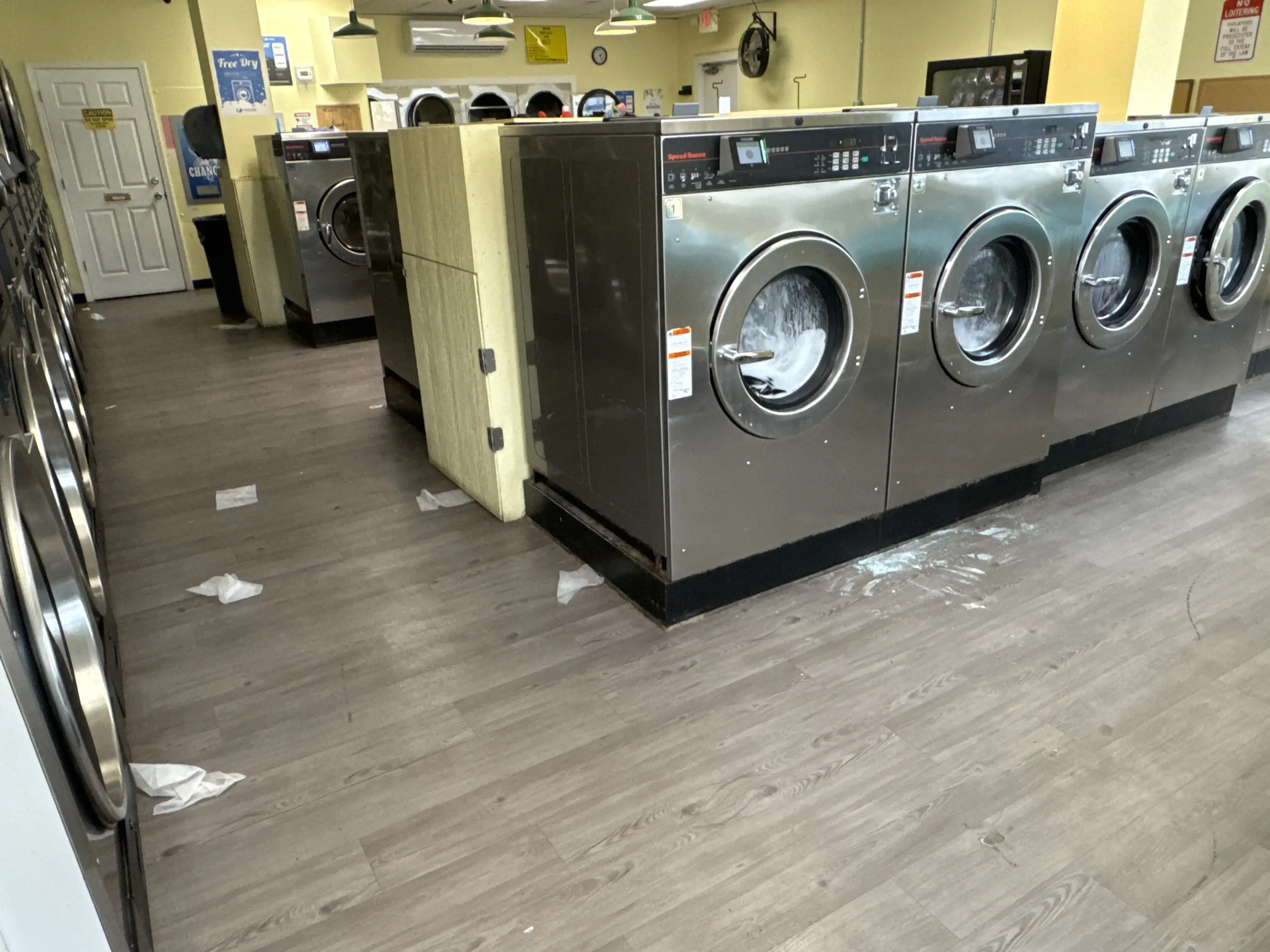 Wash Wearhouse Laundromat location