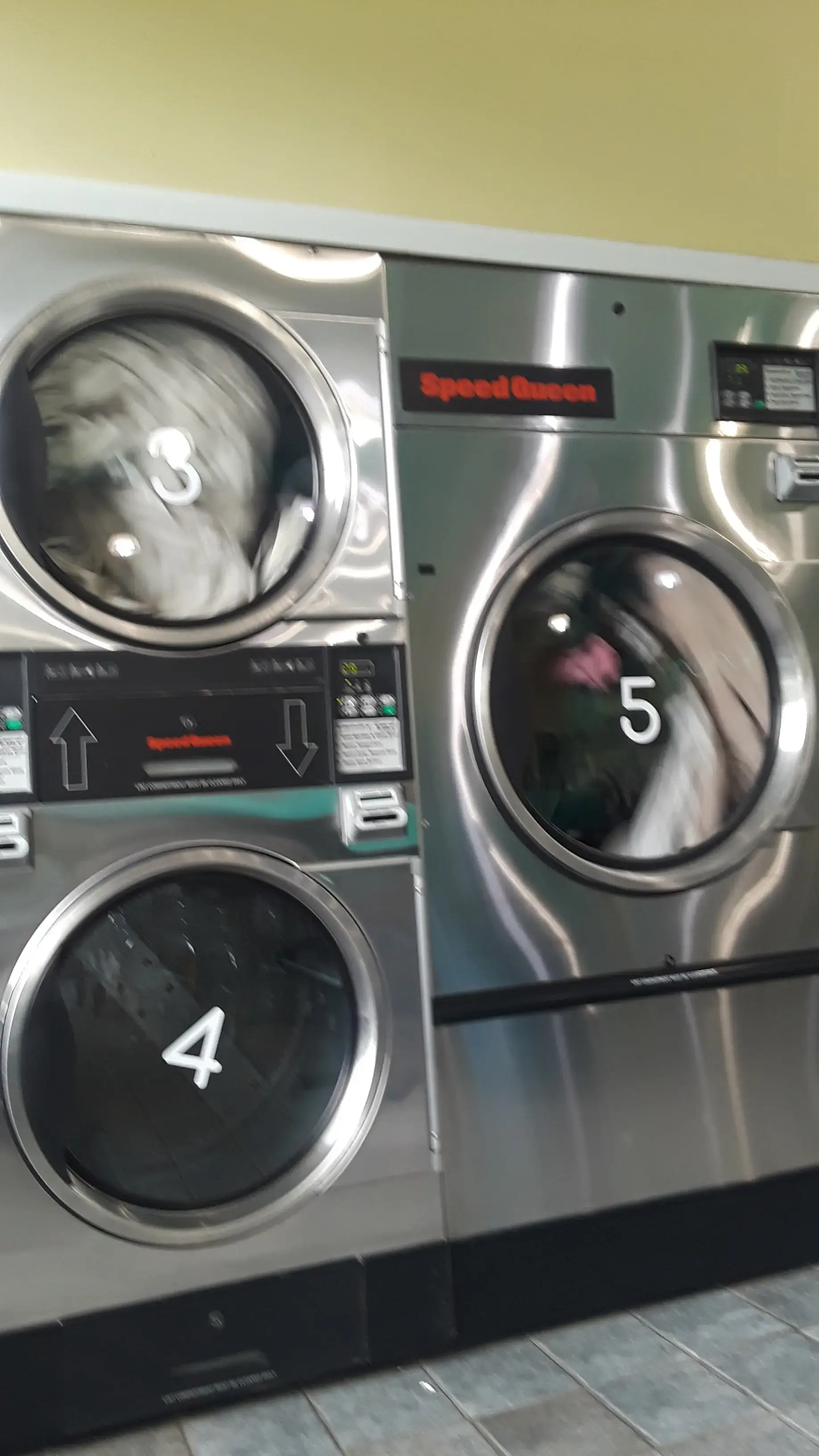 Wash Wearhouse Laundromats thumbnail 18